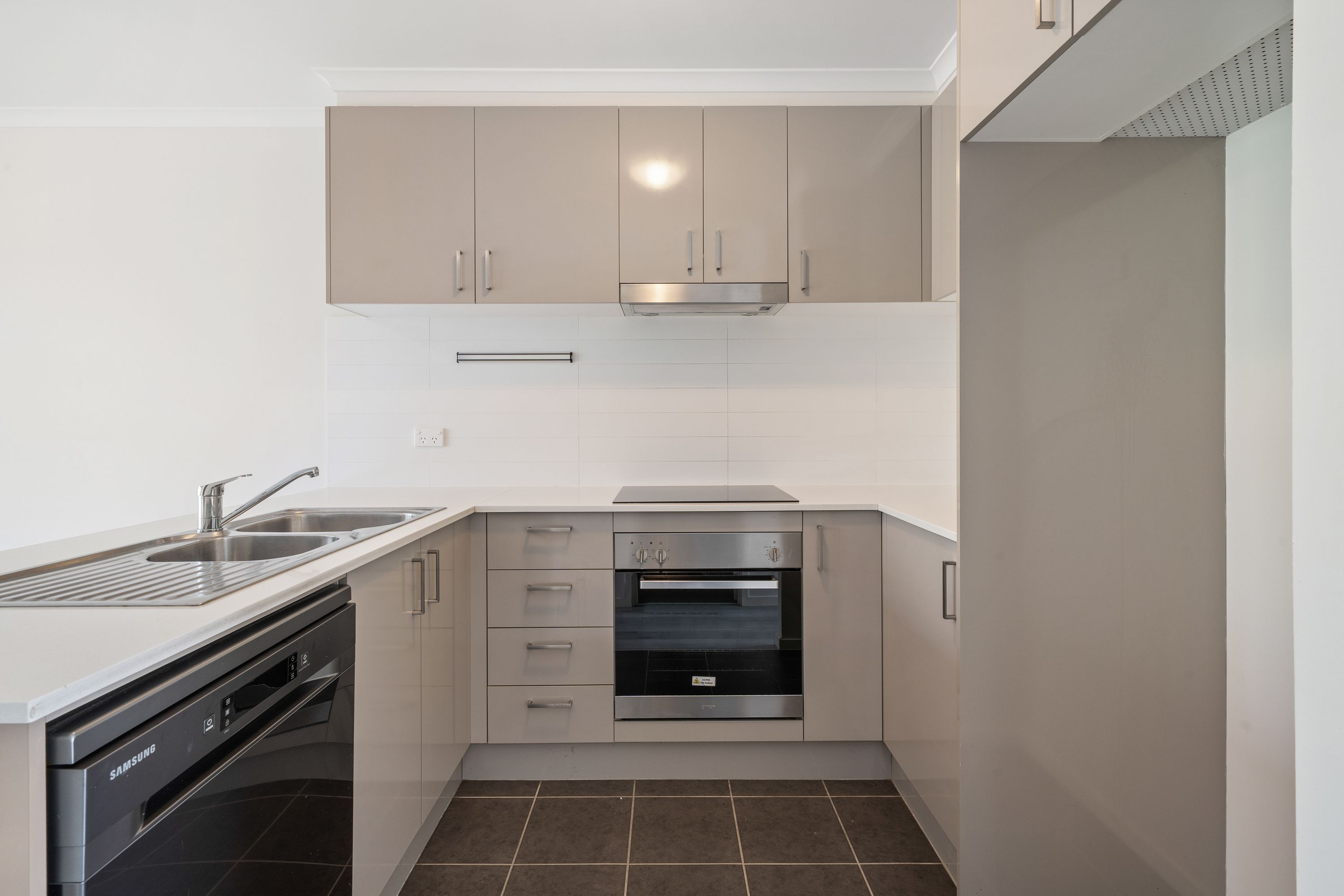 98/75 Elizabeth Jolley Crescent, Franklin, ACT 2913