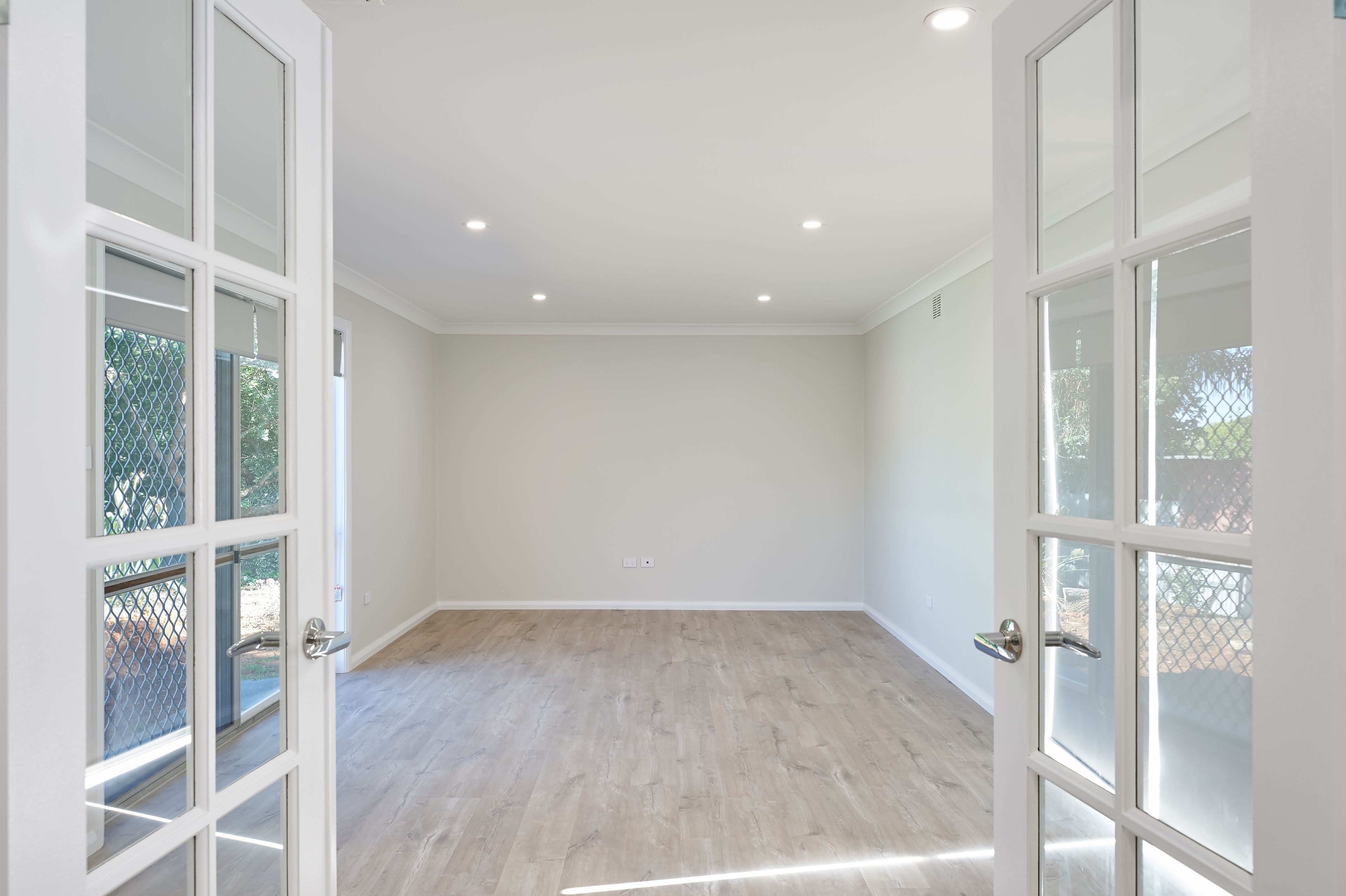 61 Leavenworth Drive, Mount Austin, NSW 2650