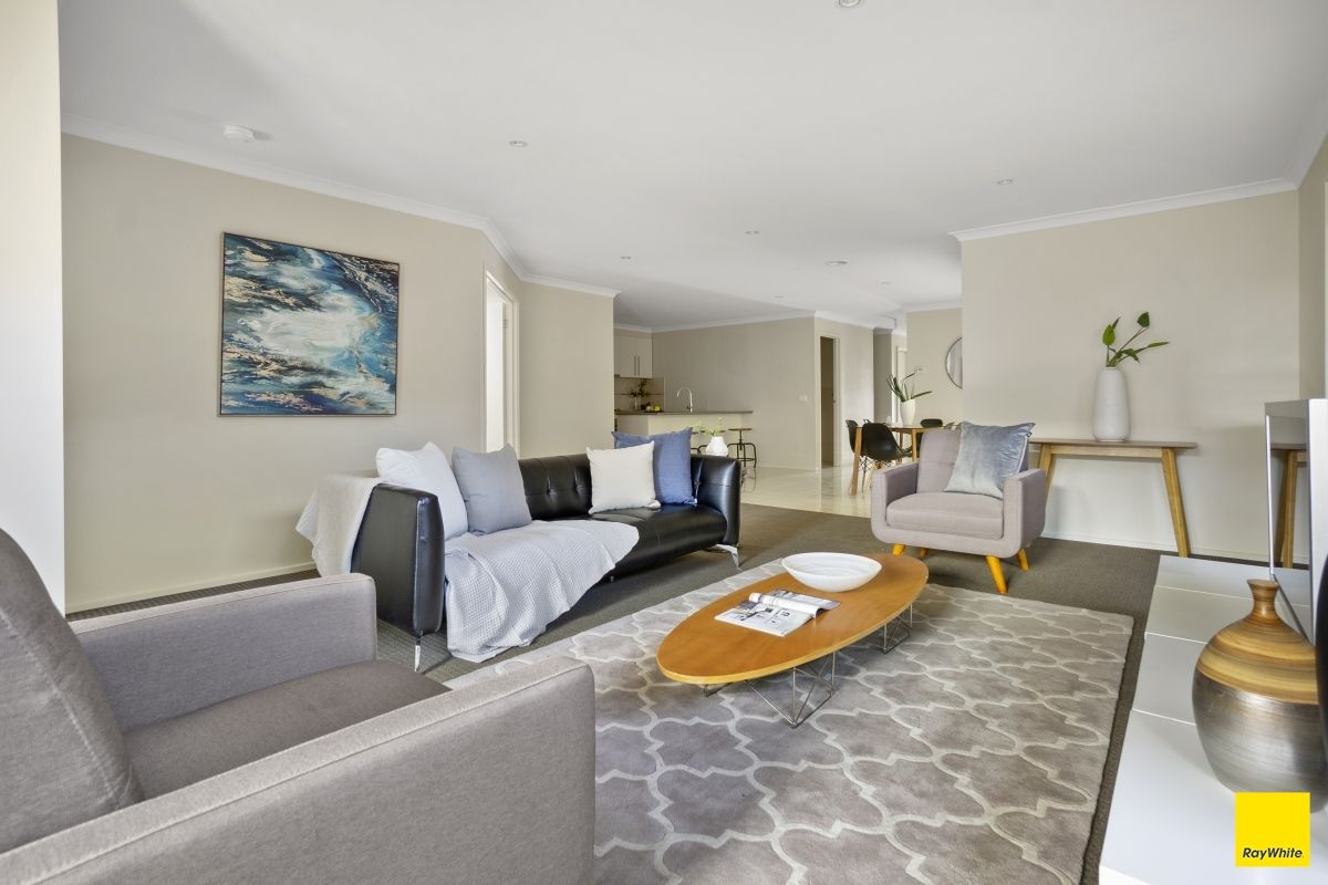 19 Glenfield Avenue, Melton West, VIC 3337