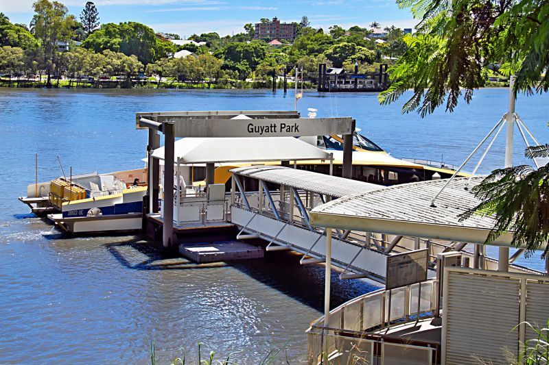 1/124 Carmody Road, St Lucia, QLD 4067