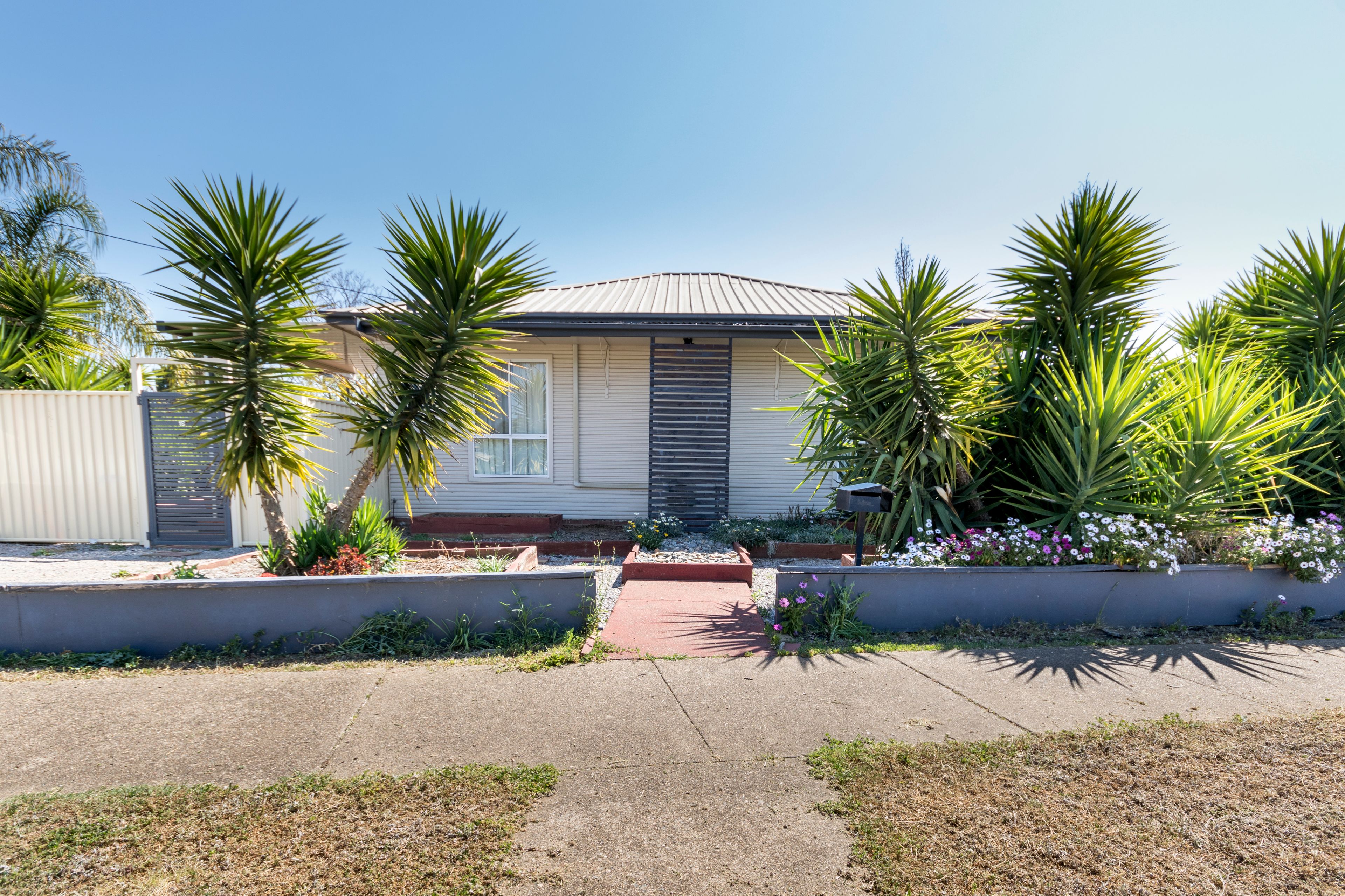 19 Diane Street, Tamworth NSW 2340