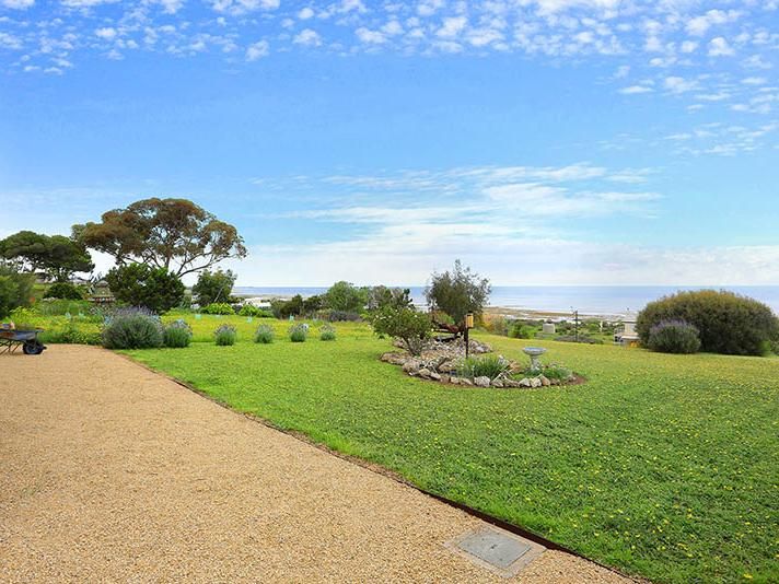 24 Grahn Road, James Well, SA 5571