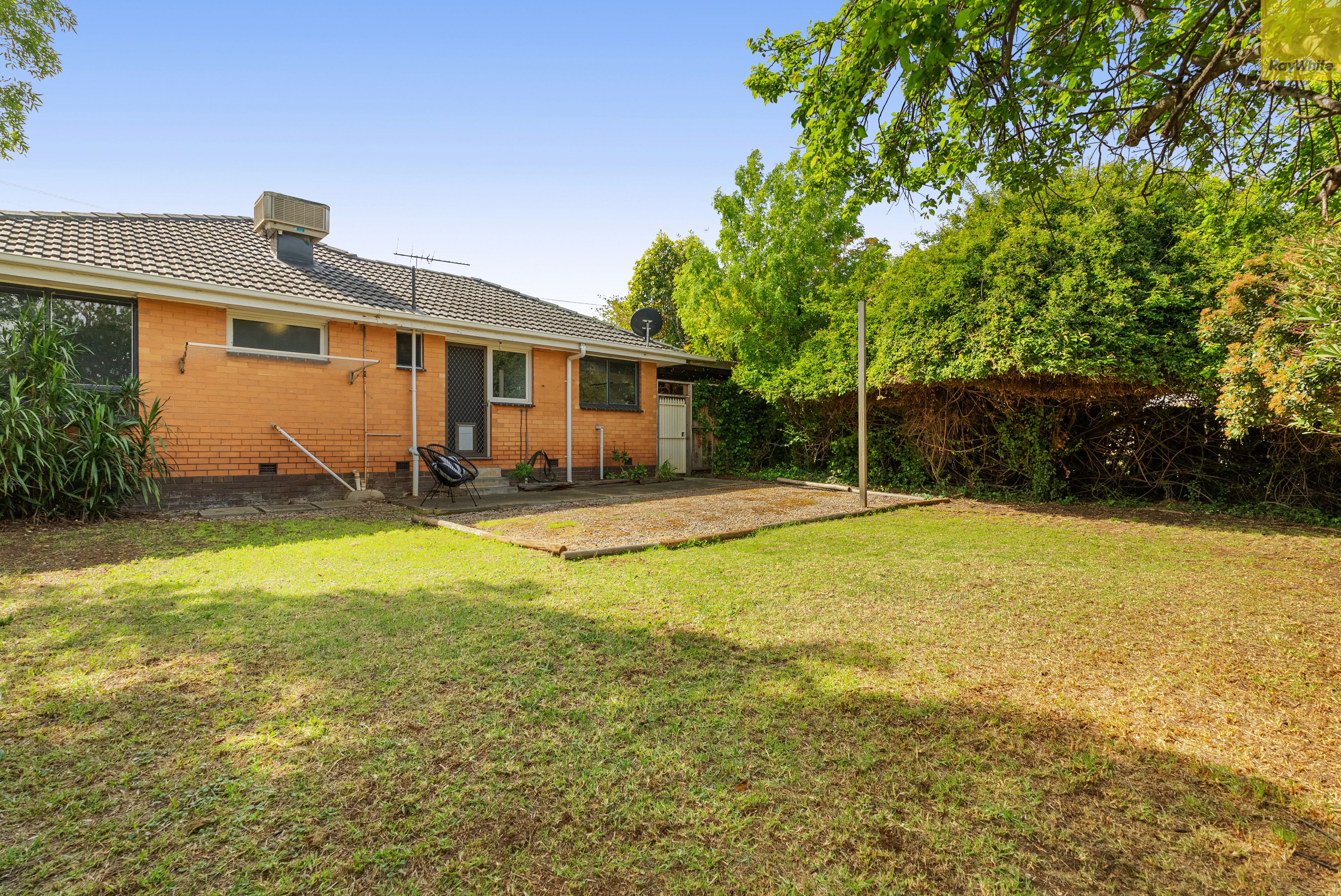 5 Swan Street — photo 15 of 22