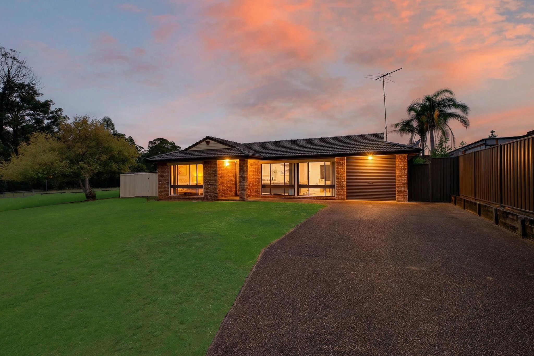6 Warrung Road, St Helens Park, NSW 2560