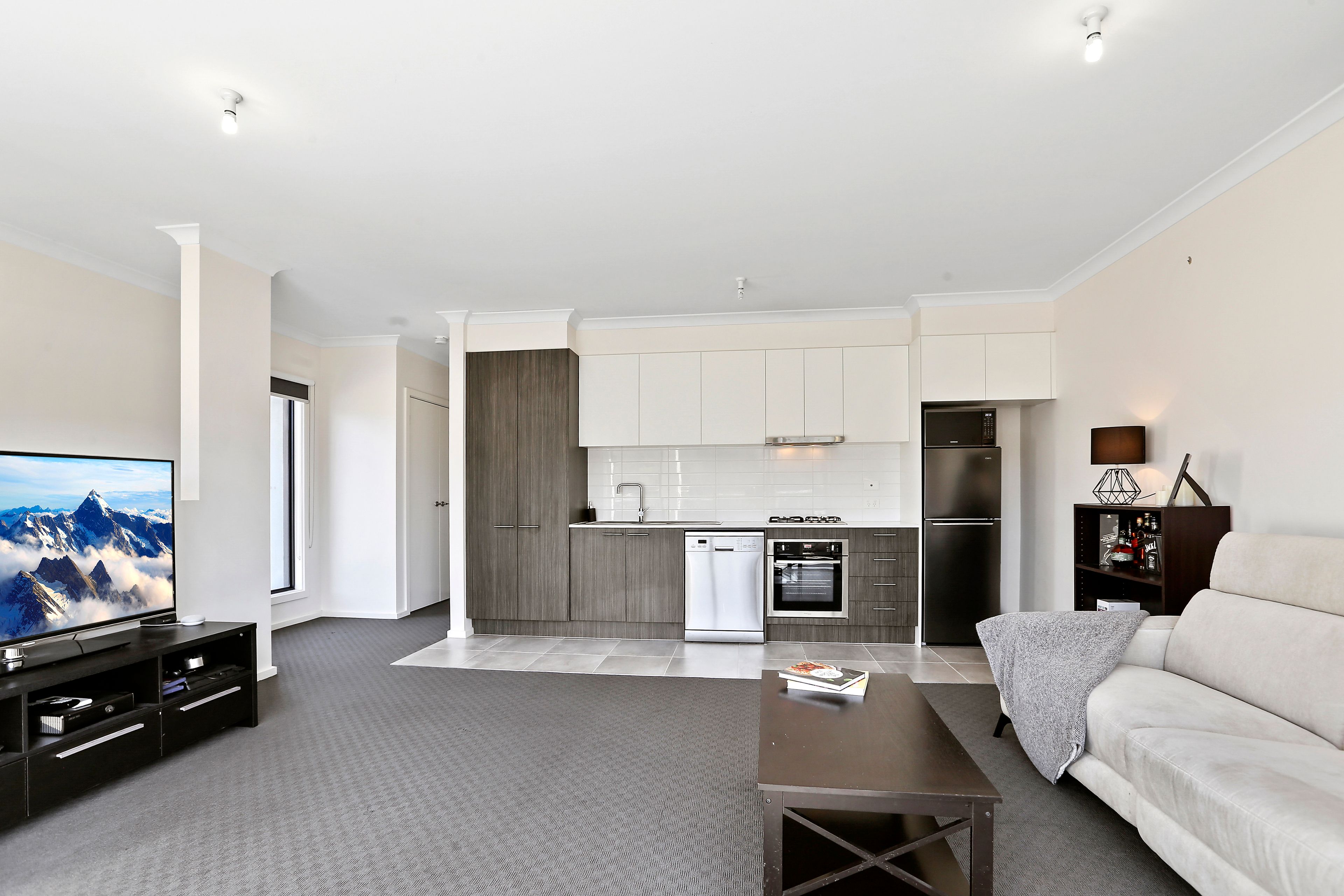 2 English Close, Mooroolbark, VIC 3138