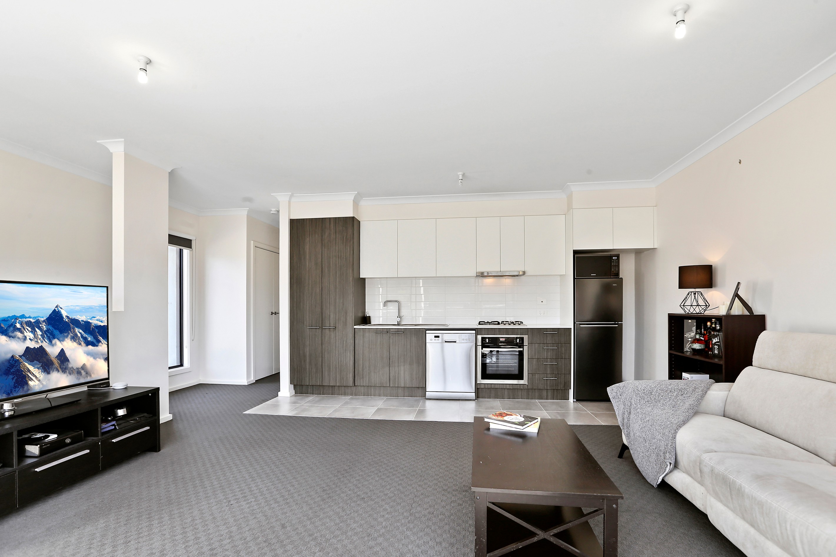 2 English Close, Mooroolbark, VIC 3138