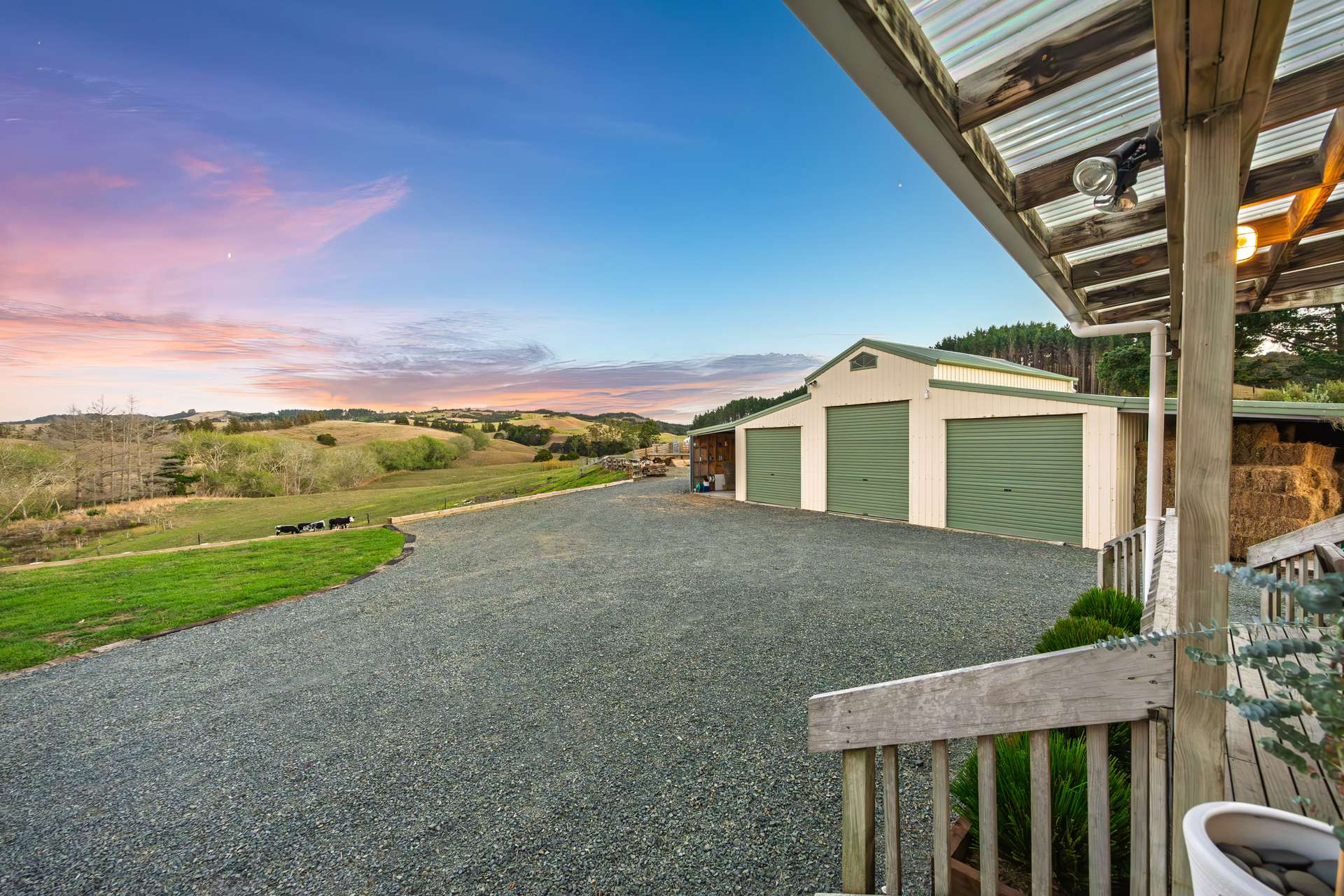 306 West Coast Road photo 27