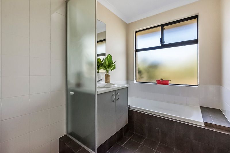 7 Tain Way — photo 14 of 18