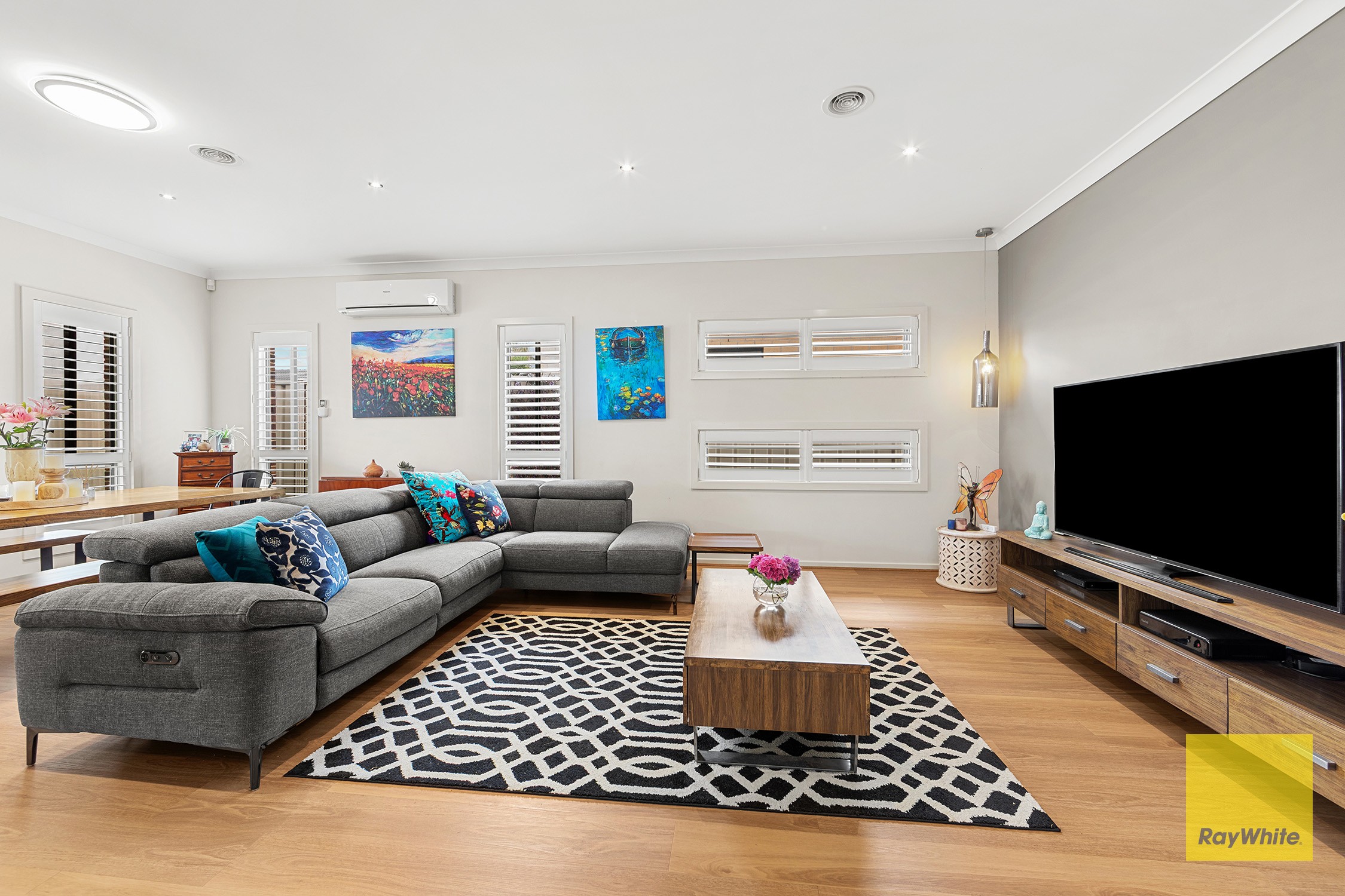 15 Daly Circuit, Caroline Springs, VIC 3023