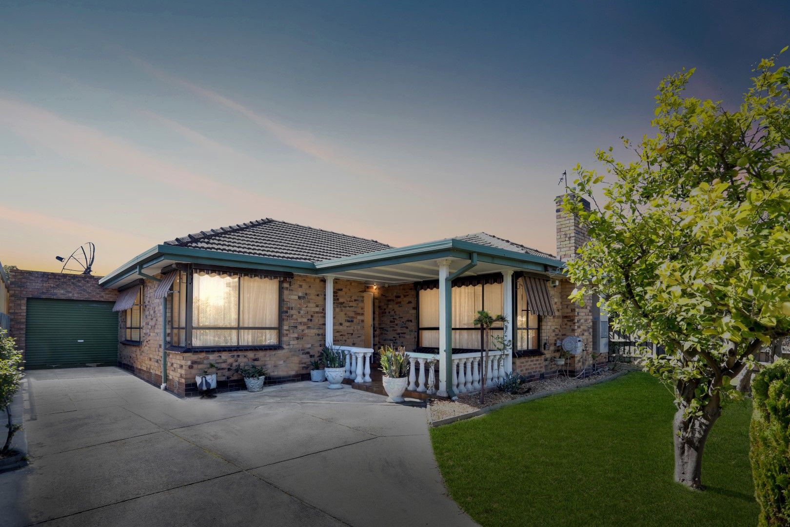 15 Taranto Drive, Noble Park VIC 3174