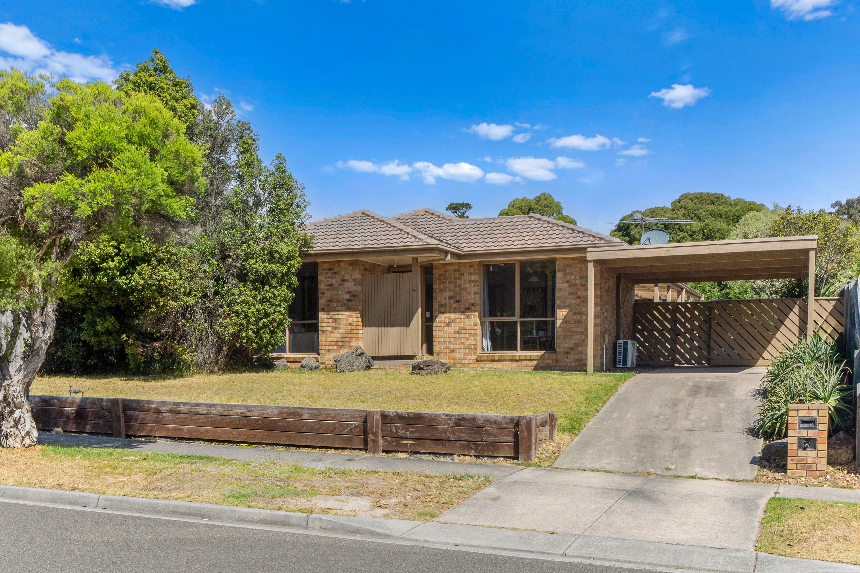 4 Monique Drive, Langwarrin VIC 3910