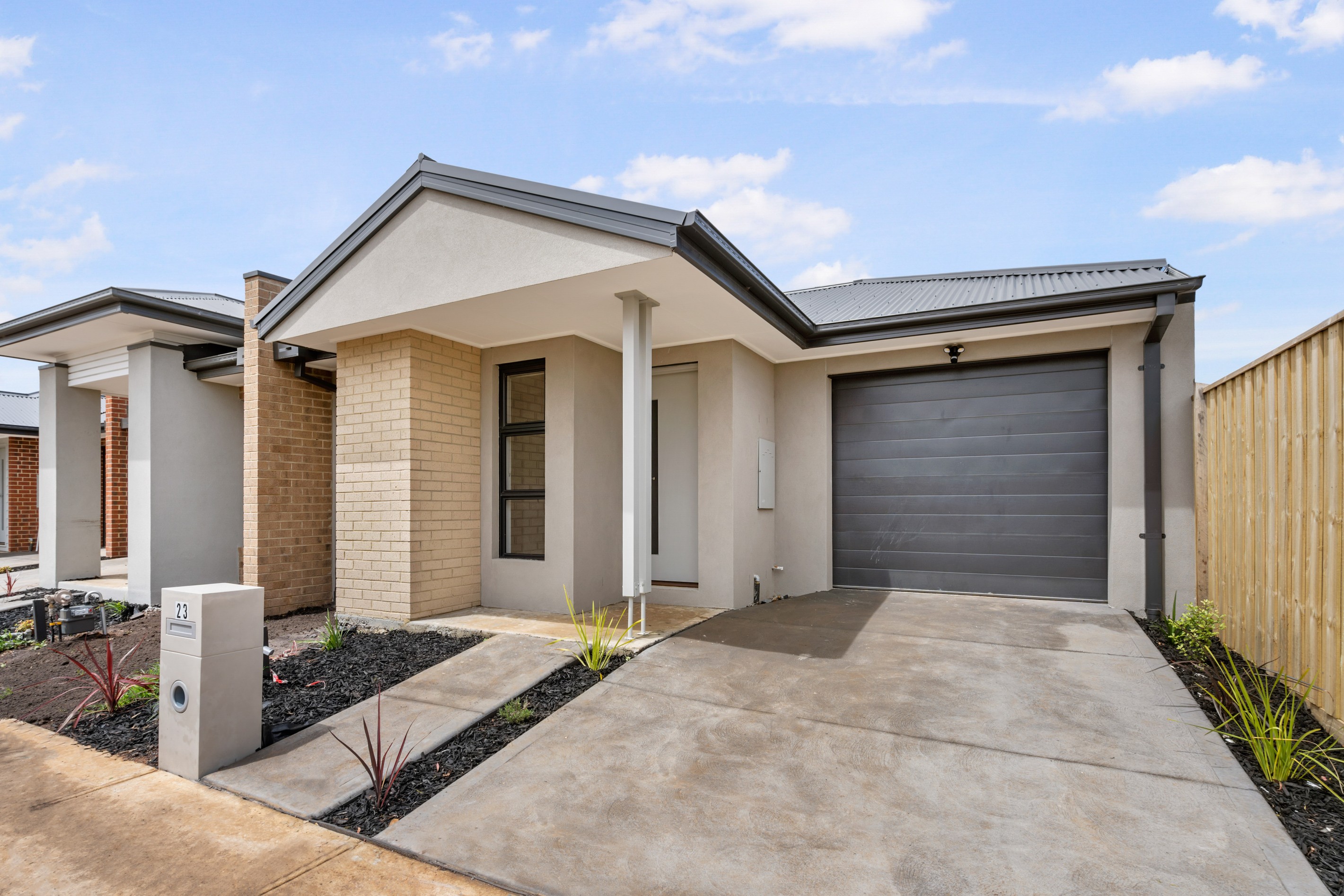 23 Blackscroft Road, THORNHILL PARK, VIC 3335