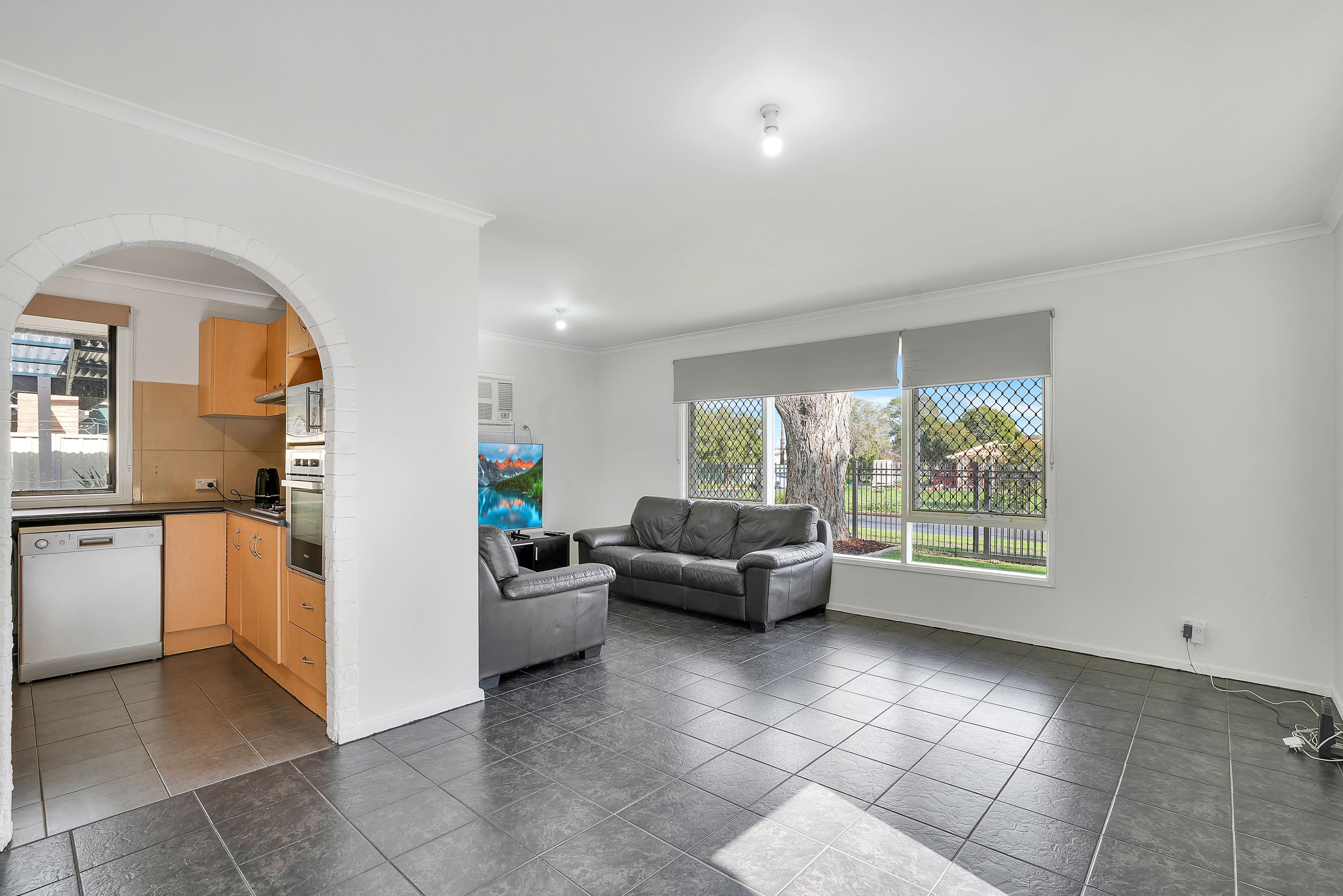10 Cushen Street — photo 4 of 16