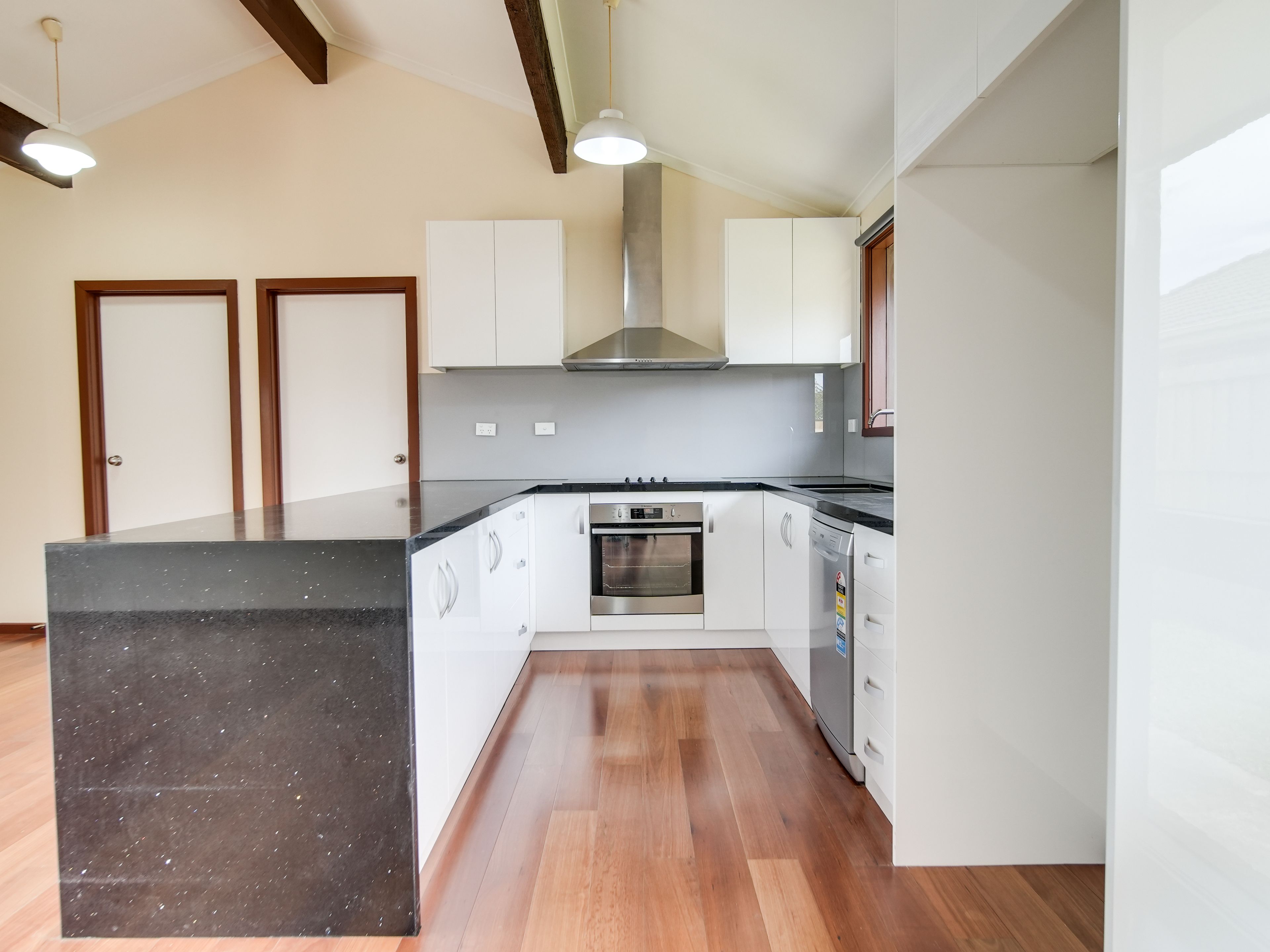 8/59-61 Dunblane Road — photo 5 of 15