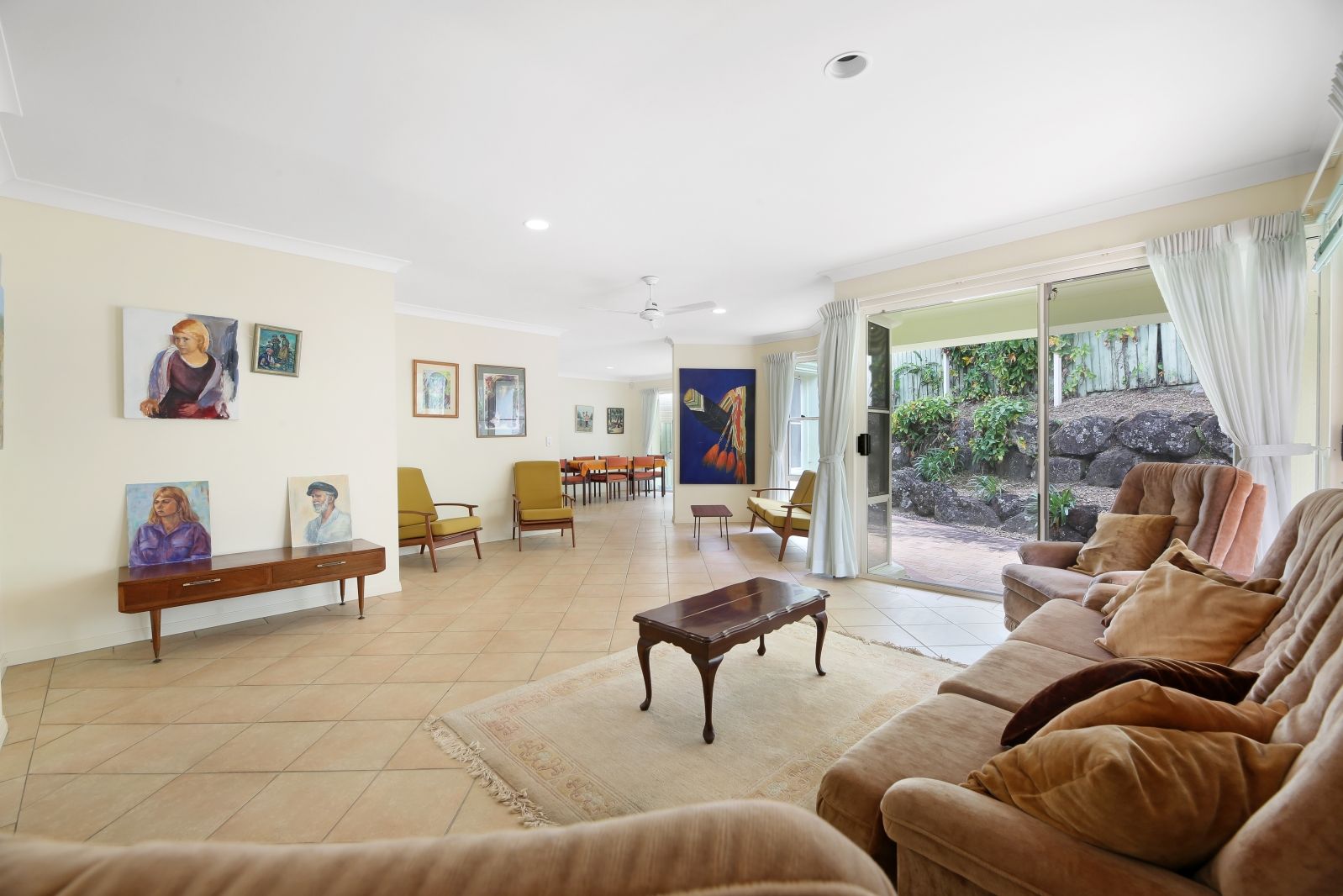 3 Maria Place, Ashmore, QLD 4214