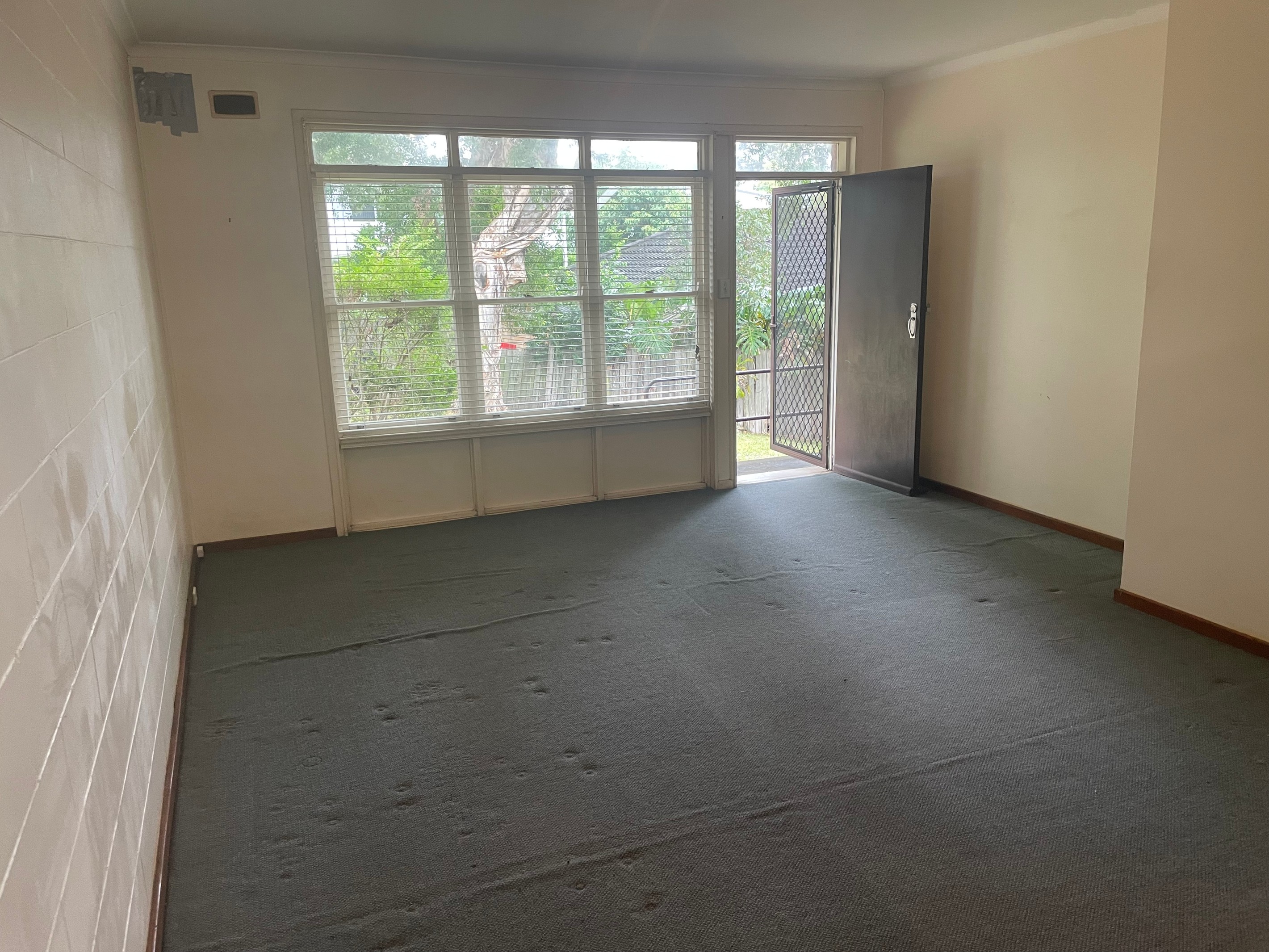 2/4 Buckle Crescent, West Wollongong, NSW 2500