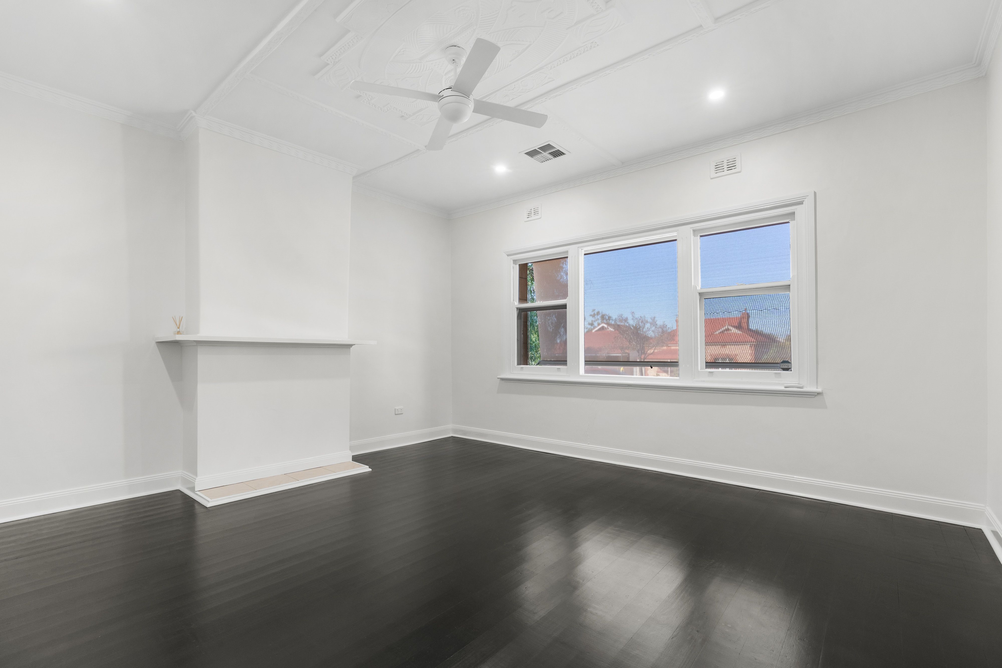 89 Adelaide Road — photo 5 of 16