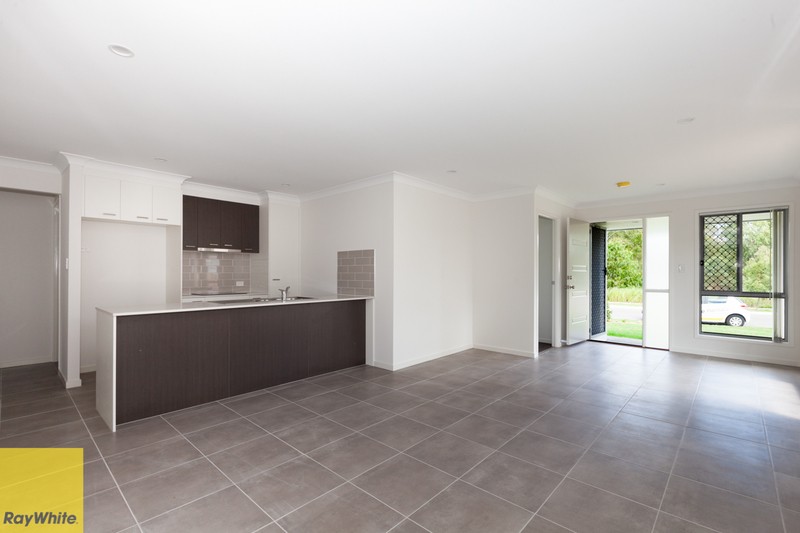 13 A Br Ted Magee Drive, Collingwood Park, QLD 4301