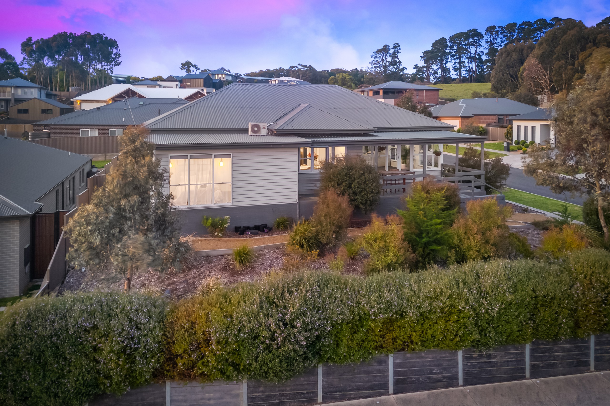 4 Home Valley Chase, Brown Hill, VIC 3350