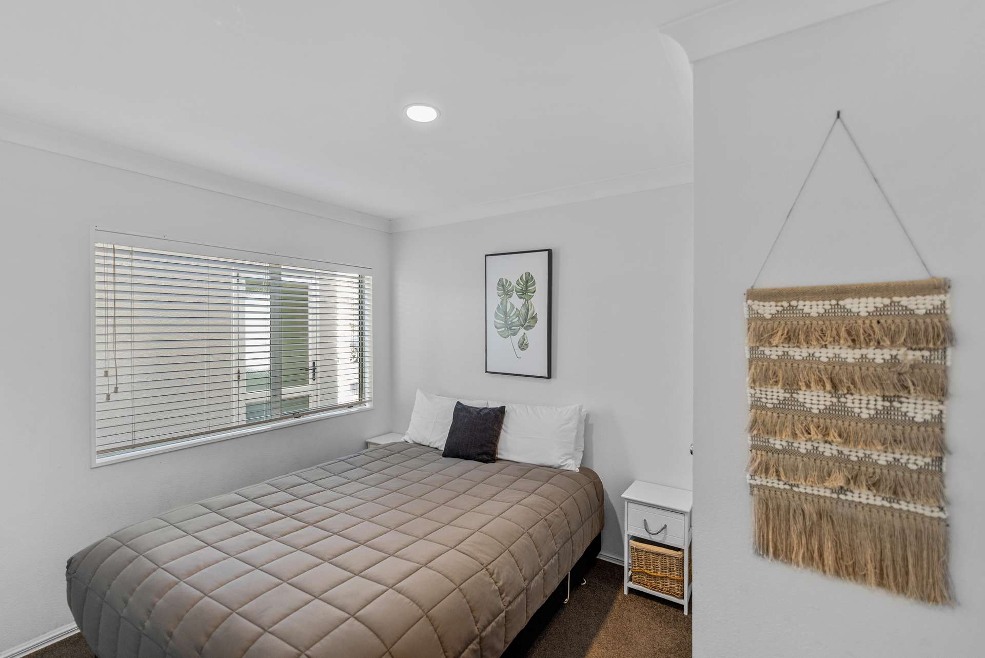 21/111 Santa Monica Drive photo 20