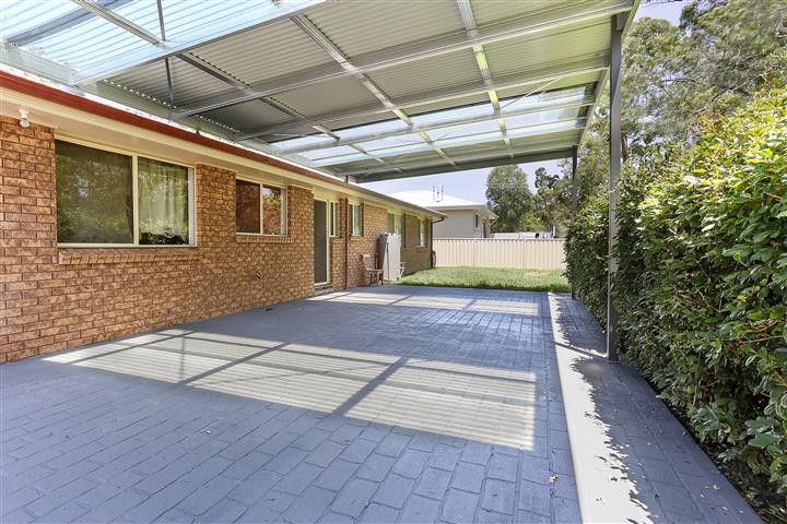 12 Brooks Street, Bonnells Bay, NSW 2264