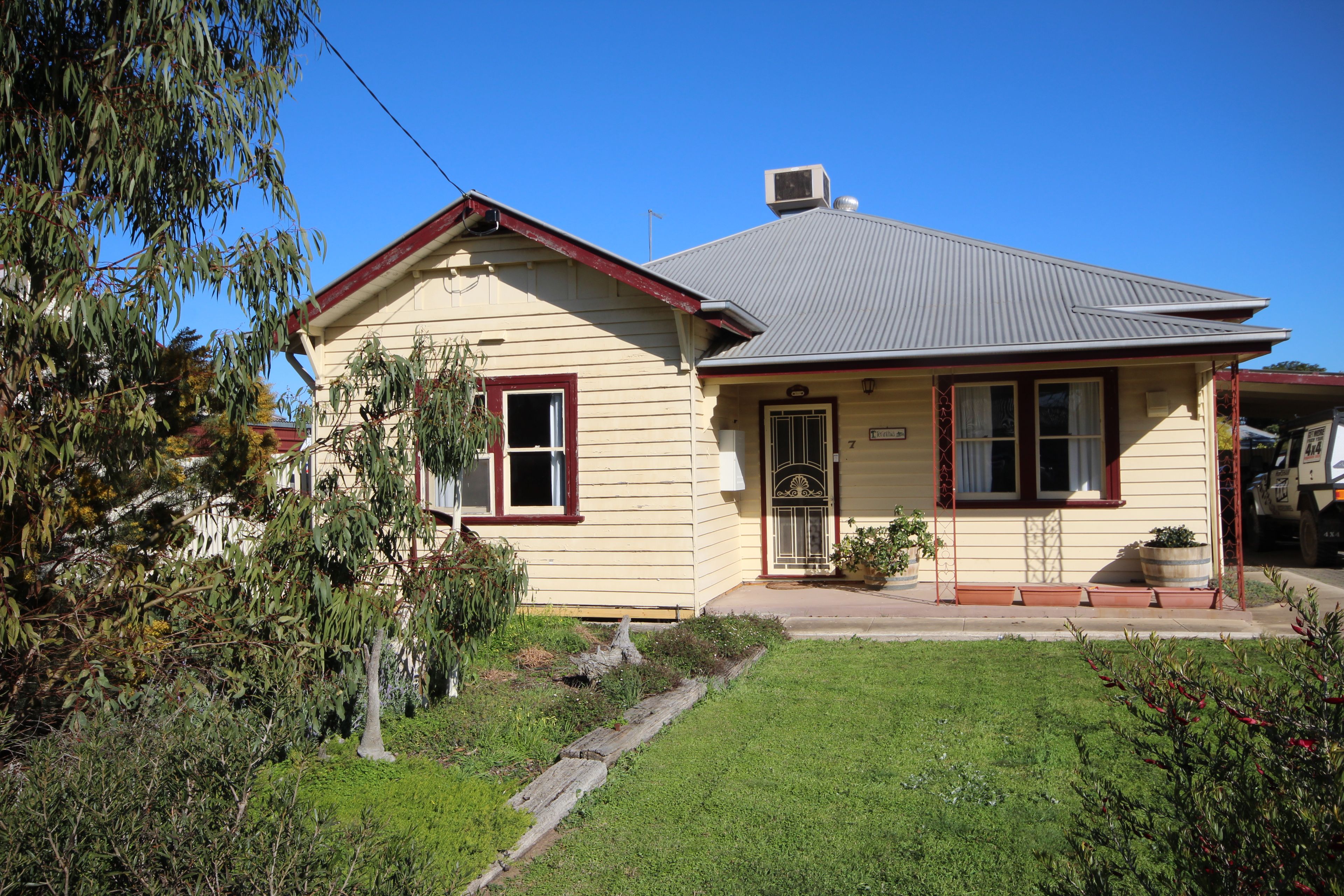 7 Stewart Street, Horsham VIC 3400