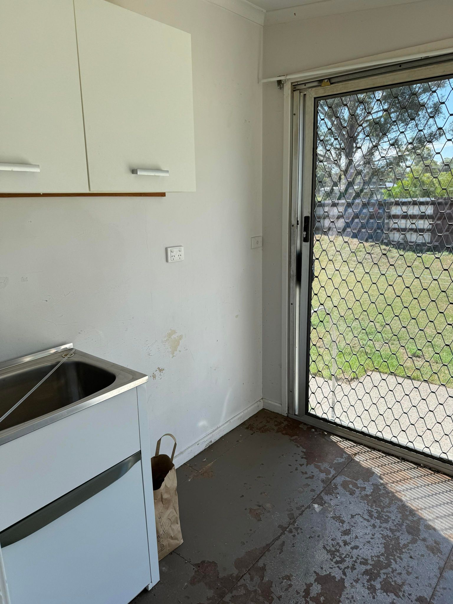 12 Government Road, Cessnock, NSW 2325 Leased House Ray White Cessnock