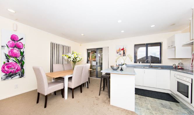 32 Earnslaw Crescent, Clover Park, Manukau City