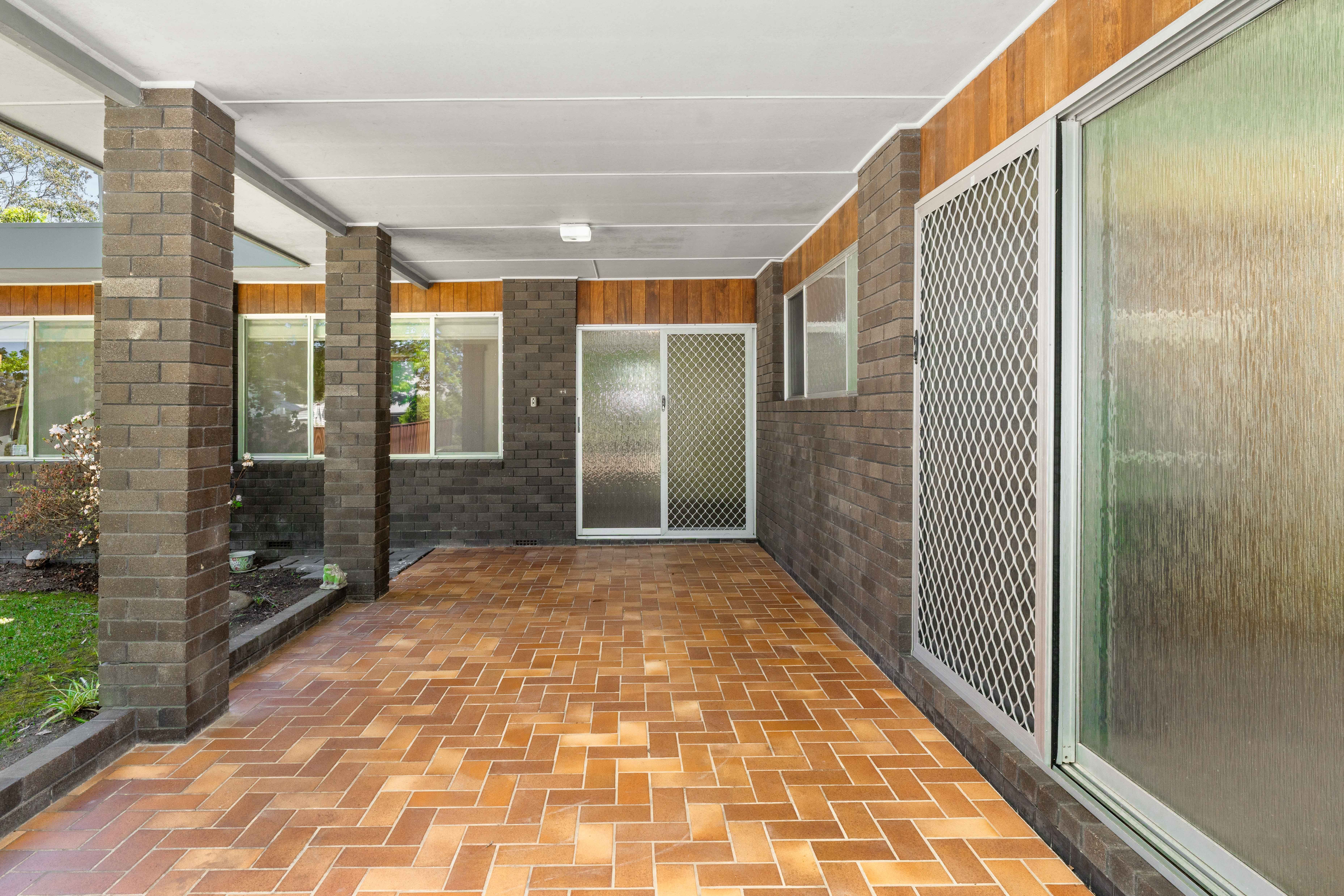153 Osborne Street — photo 20 of 22