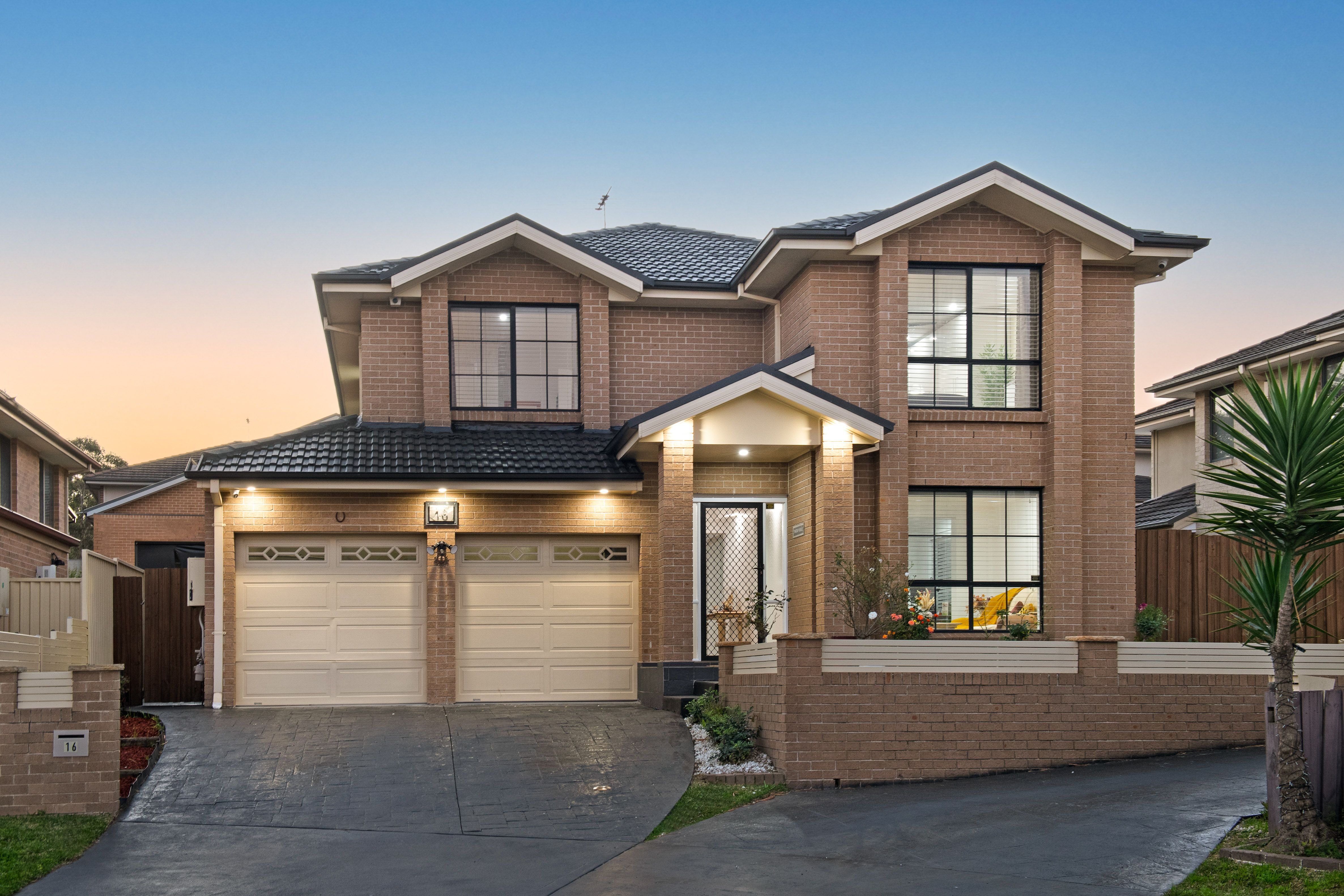16 Angela Close — photo from Ray White United Group - Glenwood