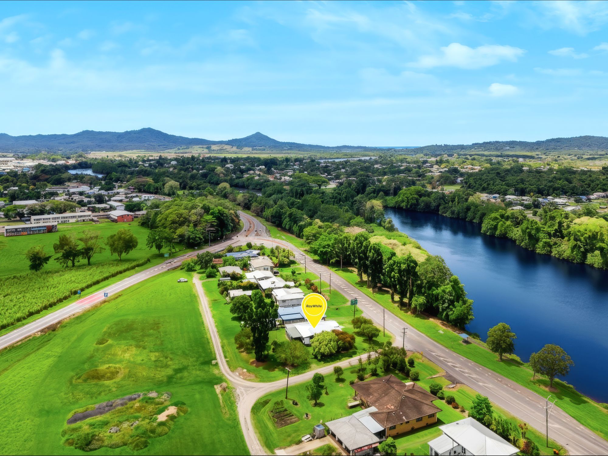 40 River Avenue — photo from Ray White Innisfail