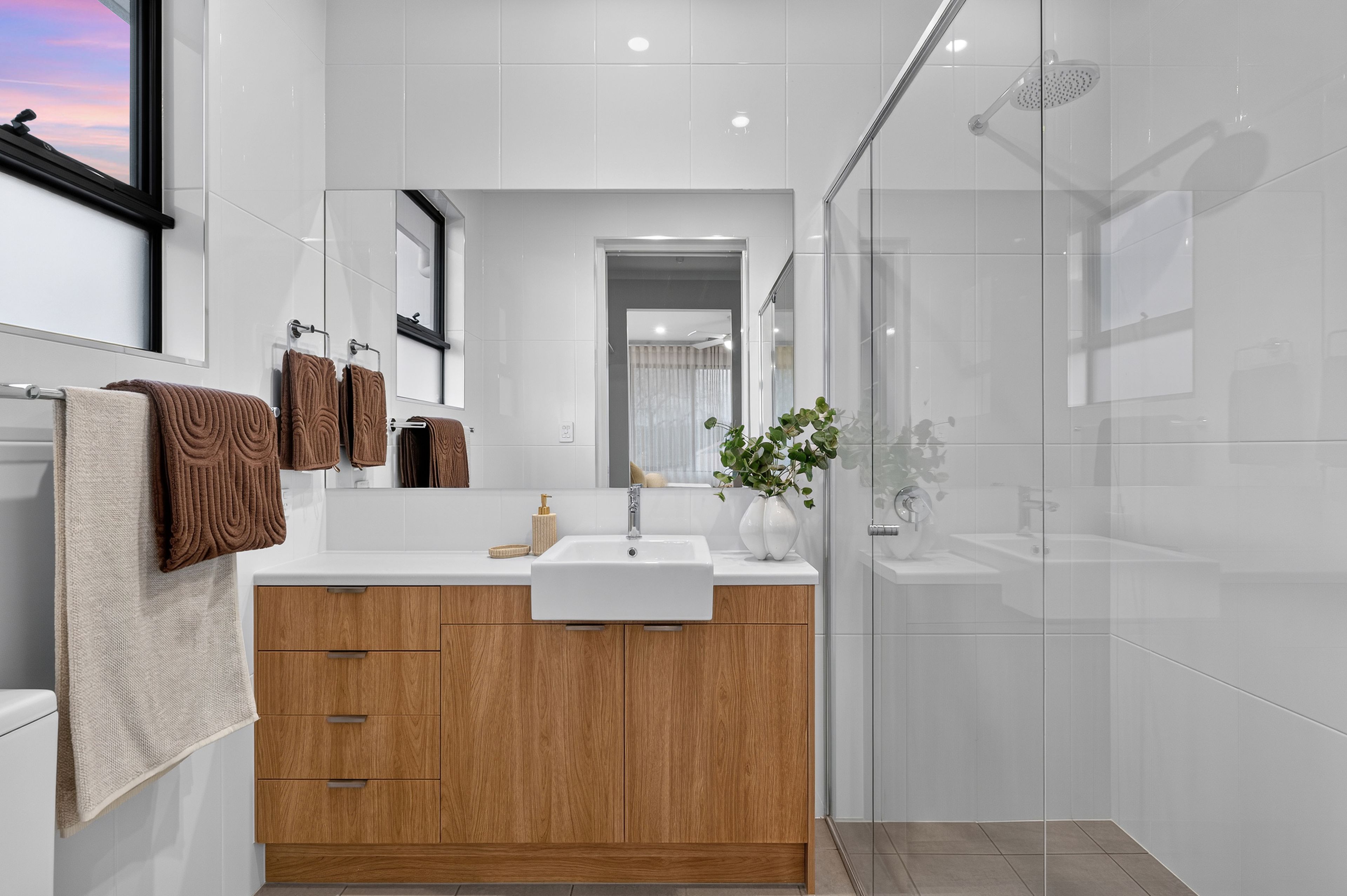 16 Peterson Avenue — photo 13 of 20