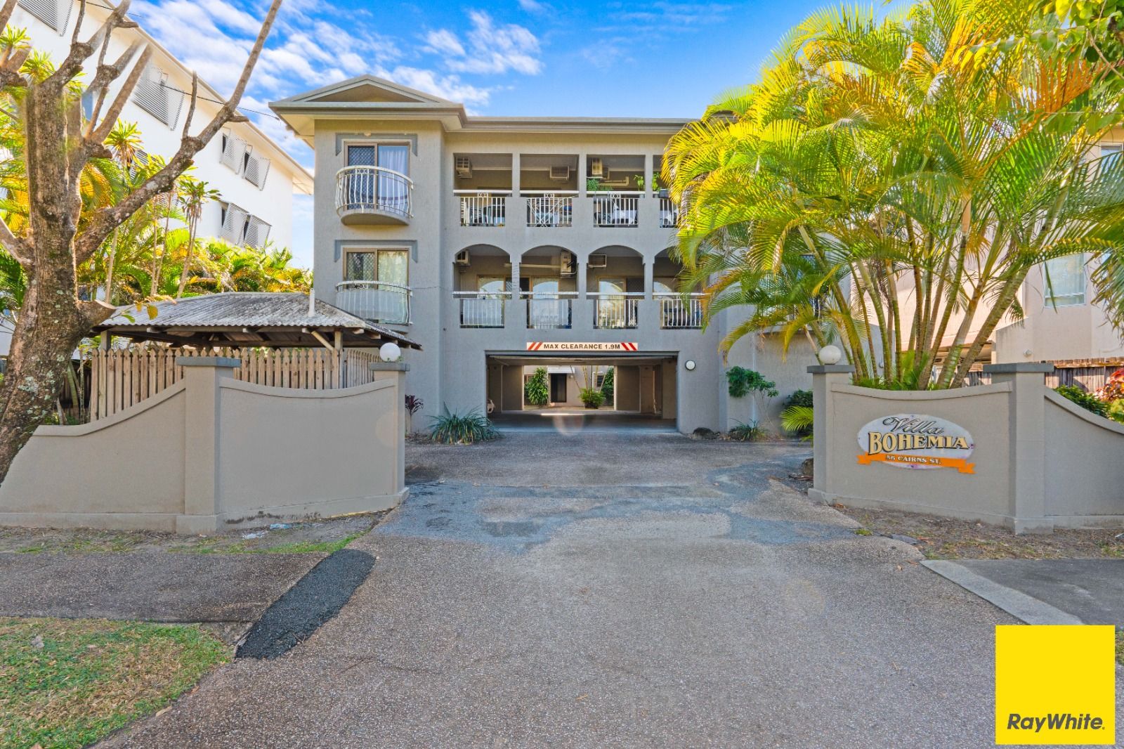 8/56 Cairns Street — photo from Ray White Cairns