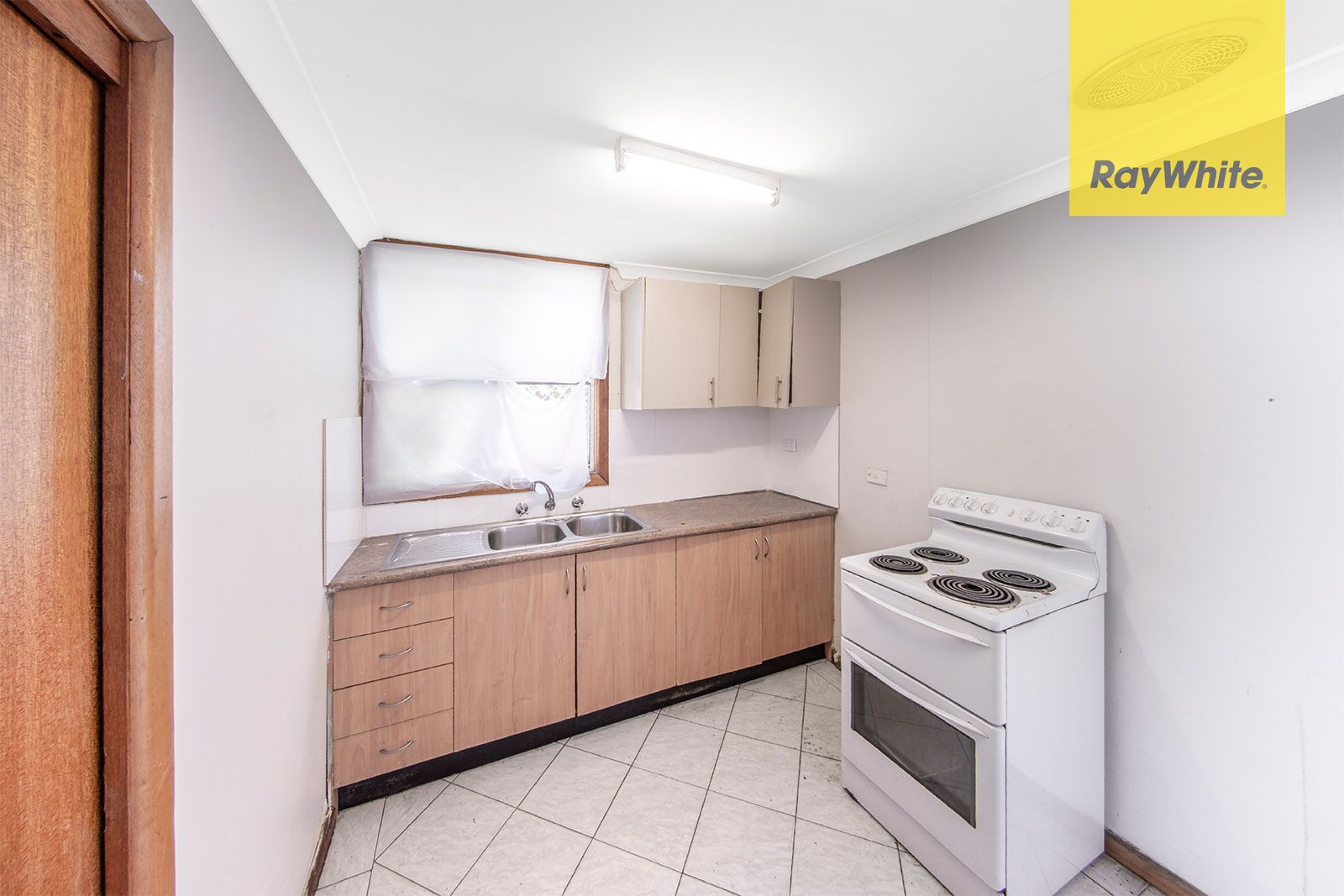 2/136 Alfred Street, Harris Park, NSW 2150