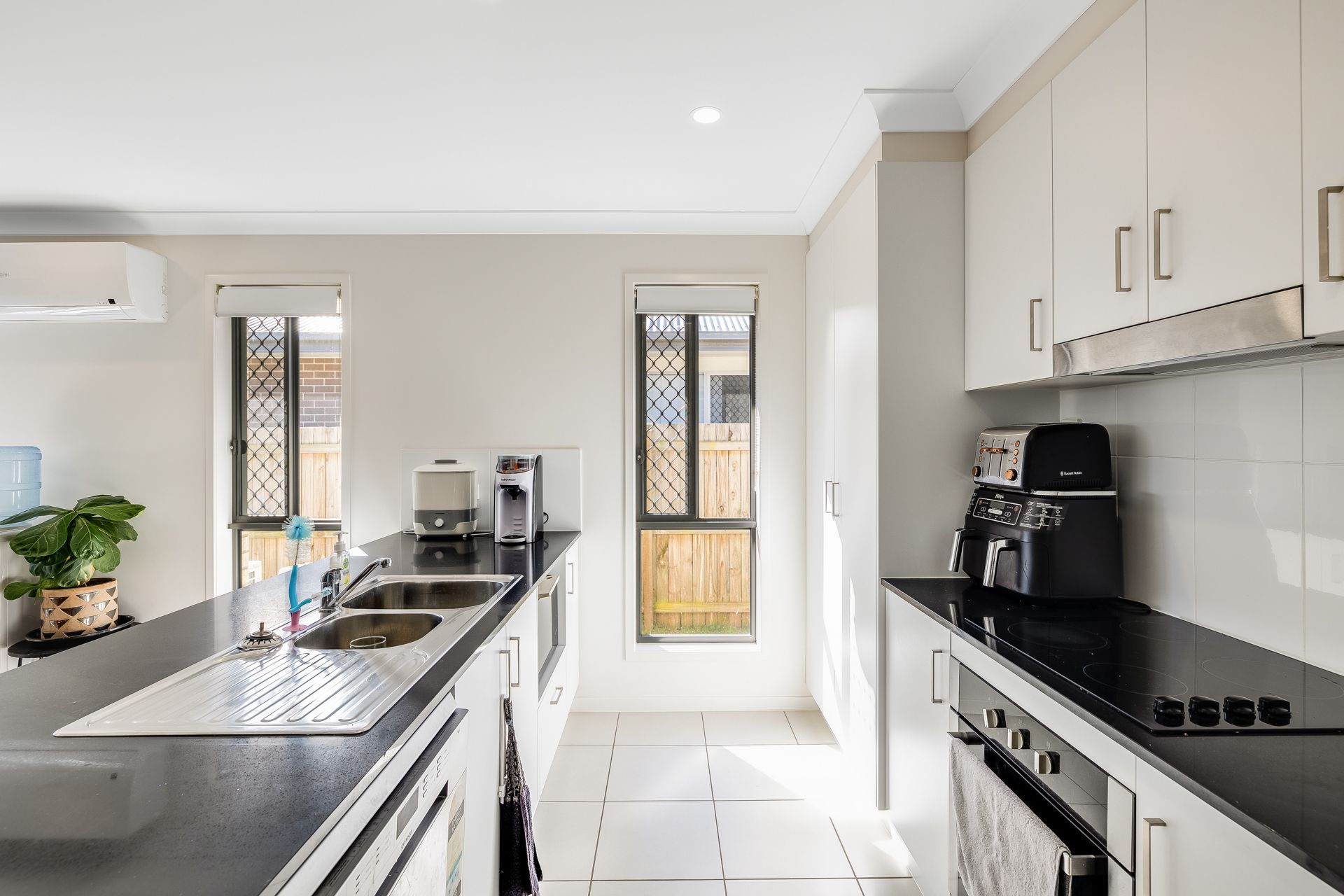 16 Mariette Street, Harristown, QLD 4350