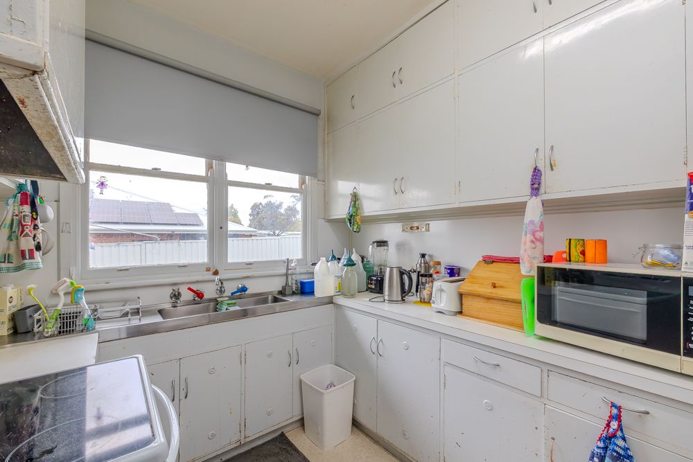 12-14 Gregory Street — photo 4 of 15