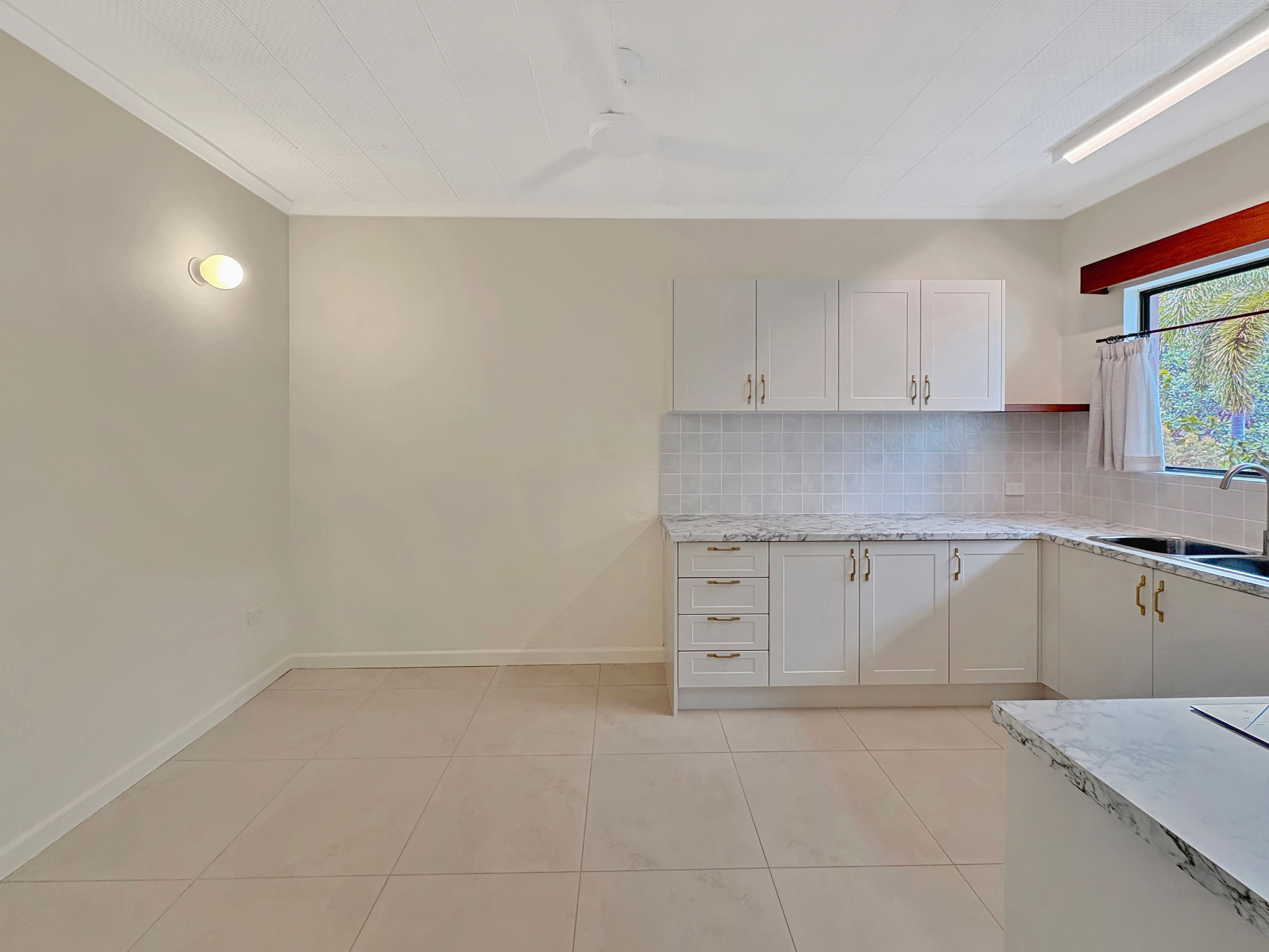 3/73 Aralia Street — photo 3 of 16