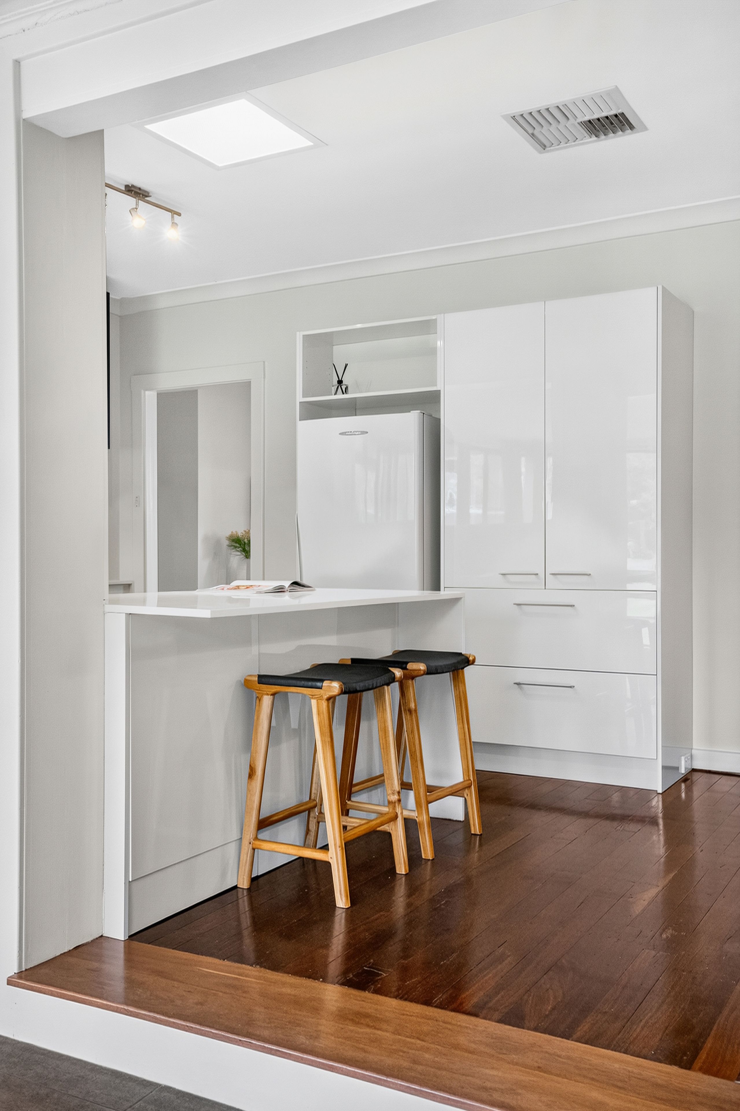 3 Cathcart Terrace — photo 10 of 16