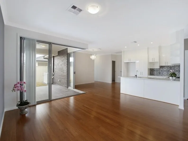 11 Manooka Road, Currans Hill, NSW 2567