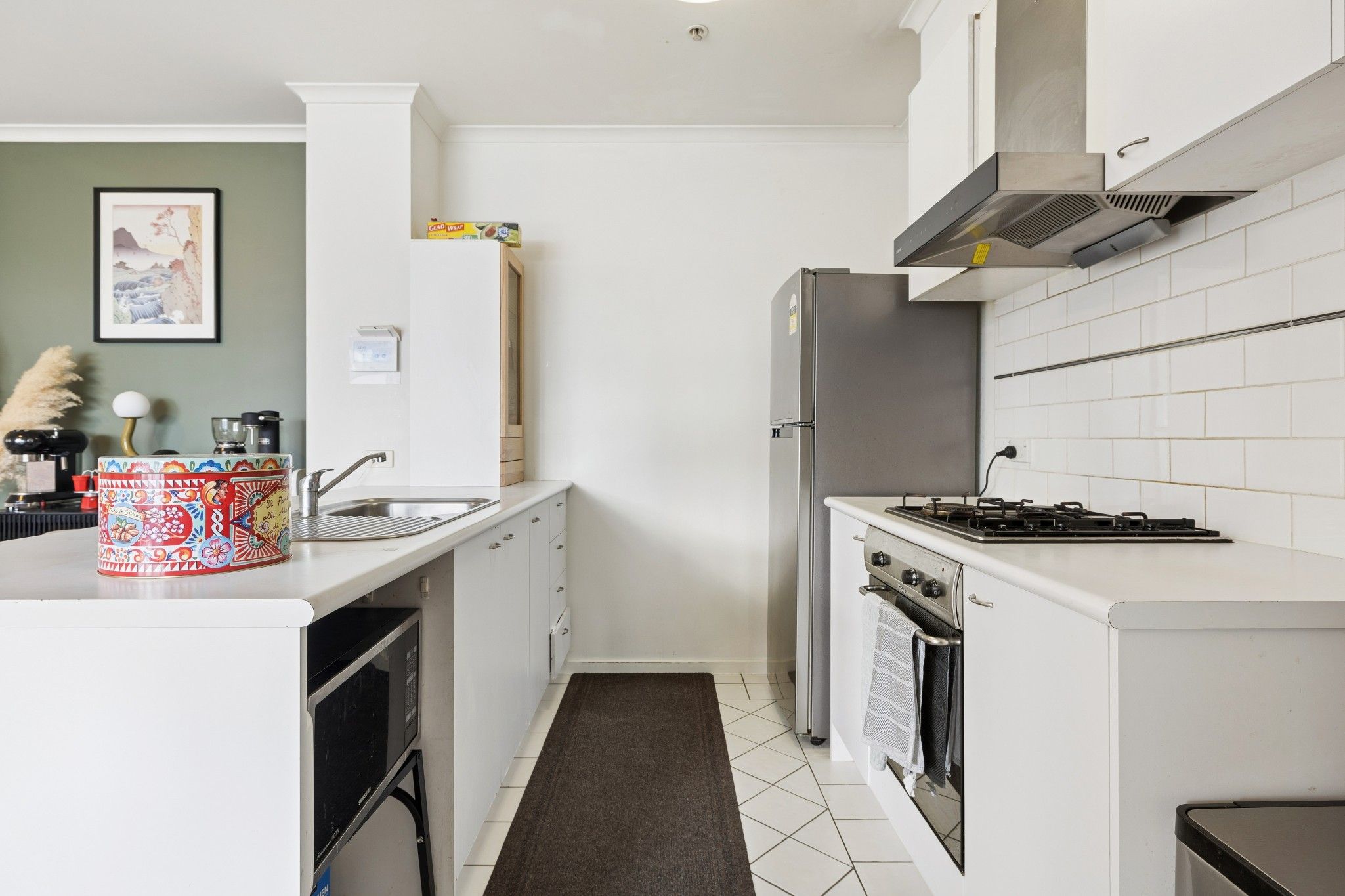 85/79 Whiteman Street — photo 6 of 16