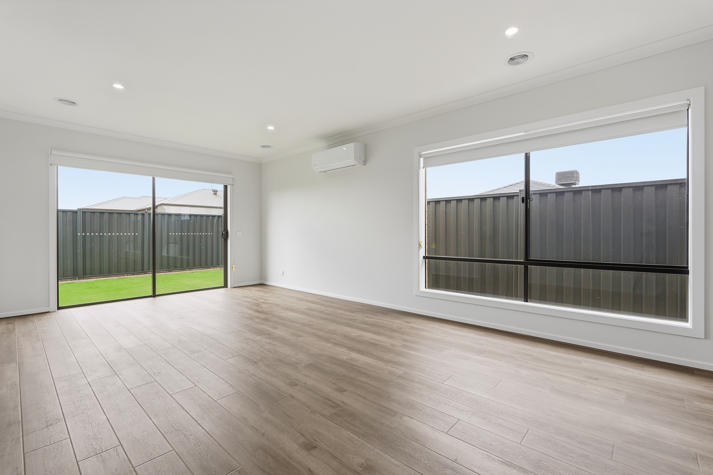 23 Hovea Crescent, MANOR LAKES, VIC 3024