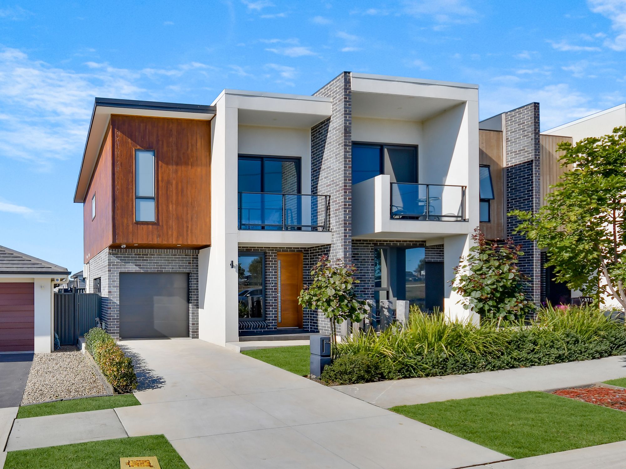 26D Oaklands Circuit, Gregory Hills, NSW 2557