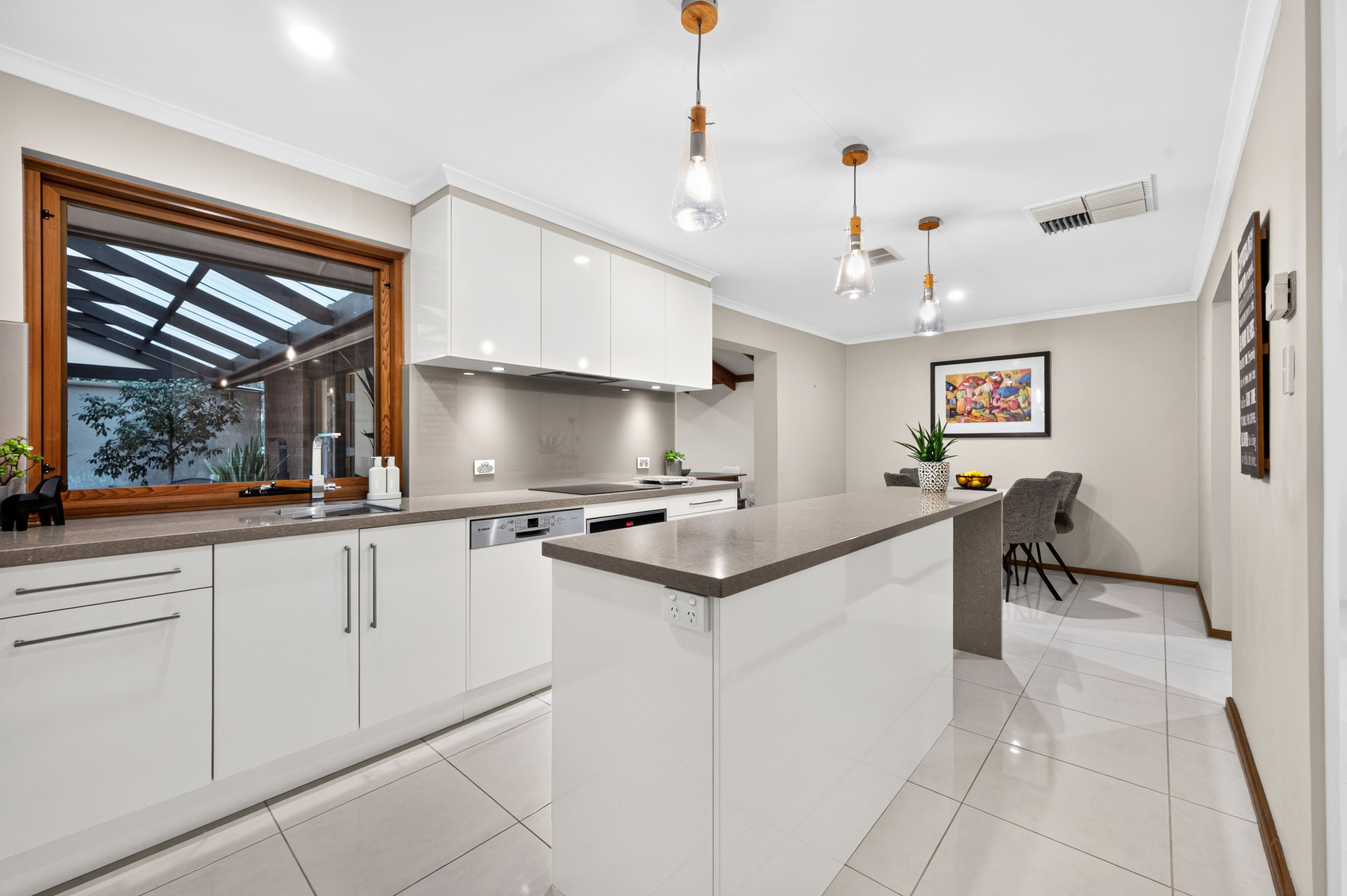 19 Mariners Crescent — photo 8 of 25