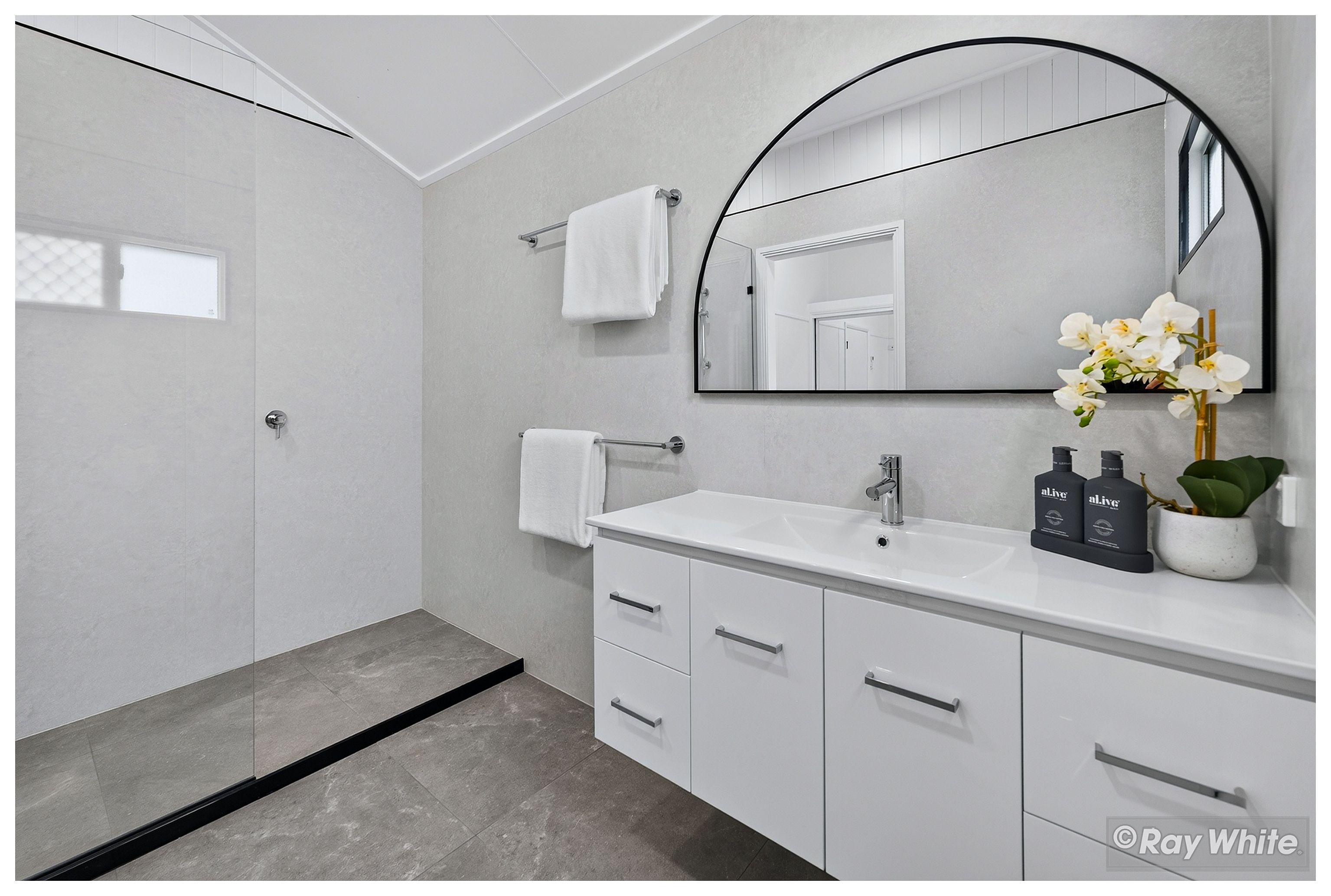 24 Pilkington Street — photo 13 of 30