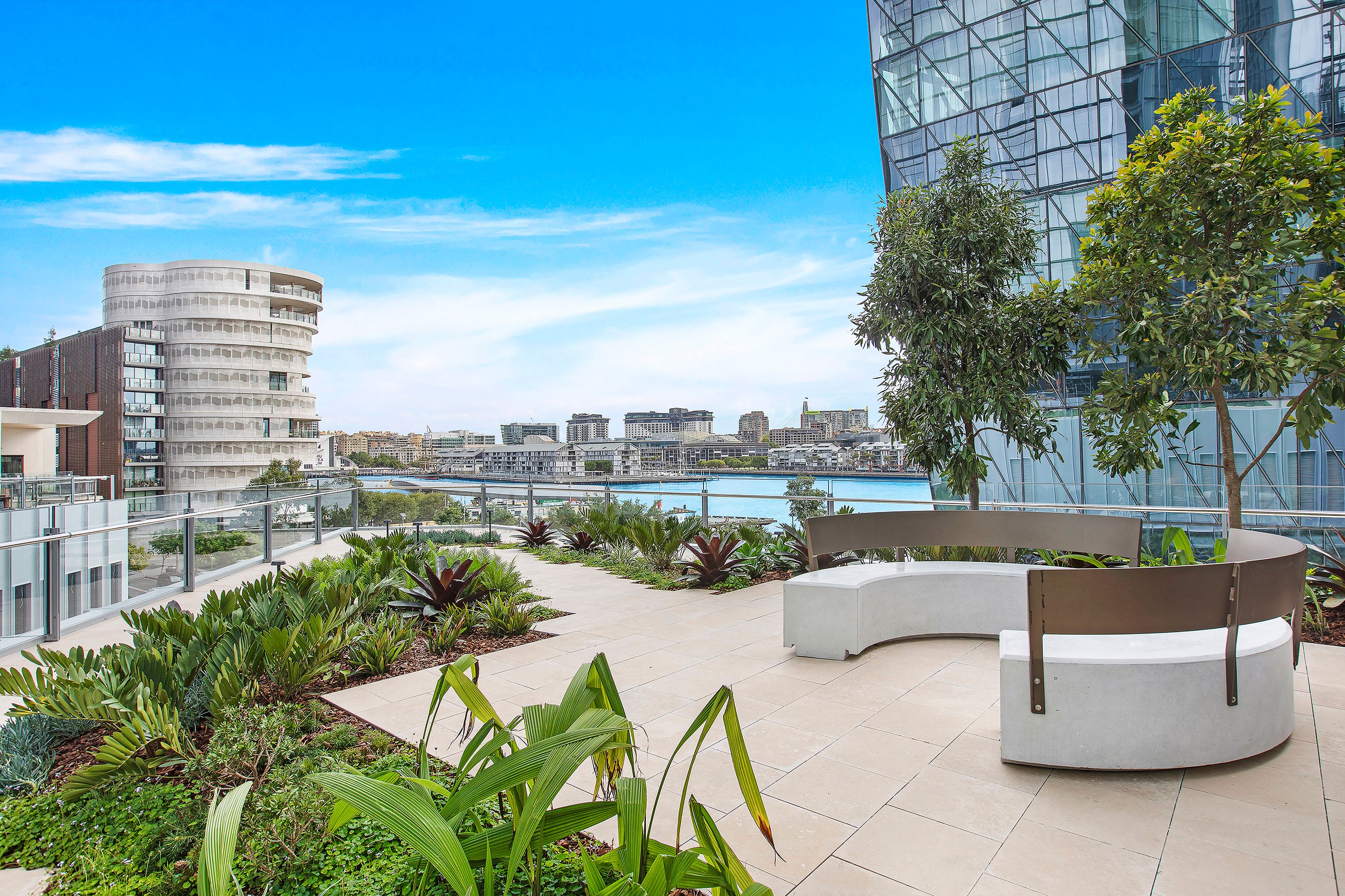 Level 52/2 Watermans Quay — photo 11 of 11