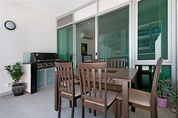 205/1-2 Tarni Court, New Port, SA 5015