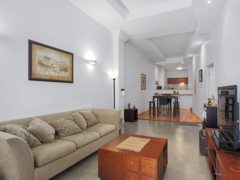 111/24 Macquarie Street, Teneriffe, QLD 4005