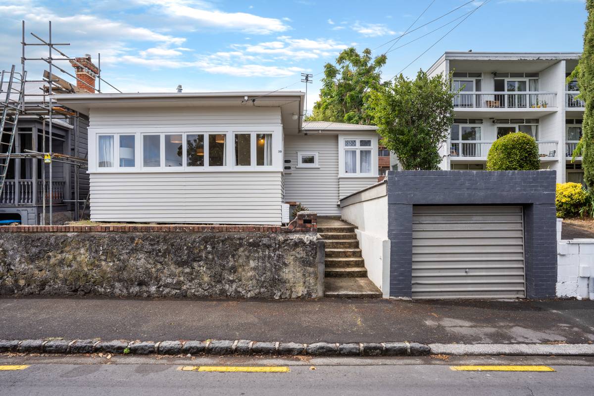 39 Edenvale Crescent, Mount Eden, Auckland City Real Estate Ray