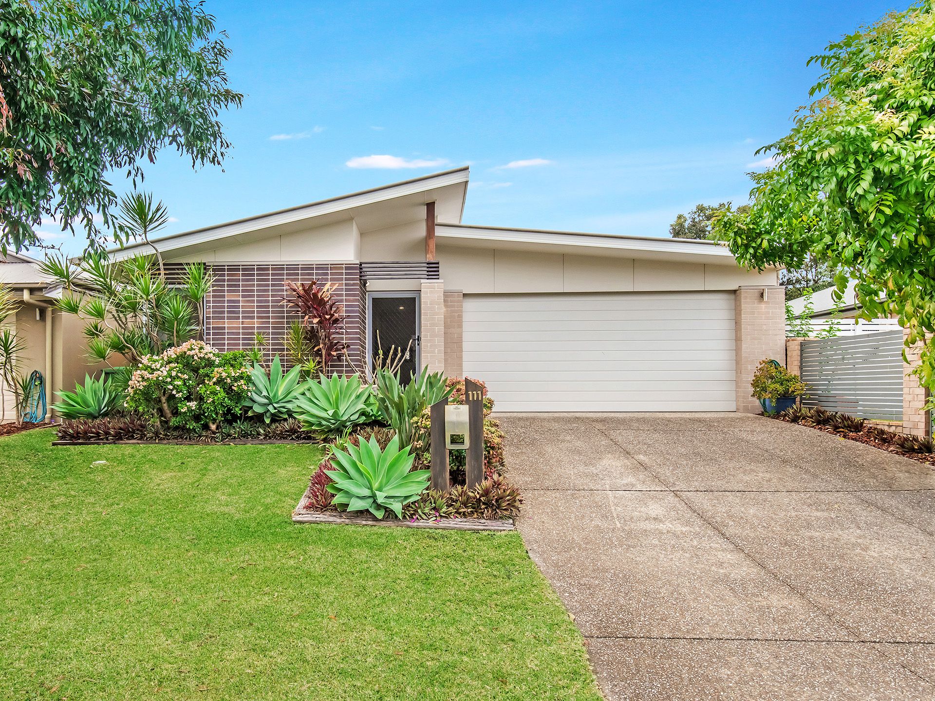 111 Brookside Circuit, Ormeau QLD 4208
