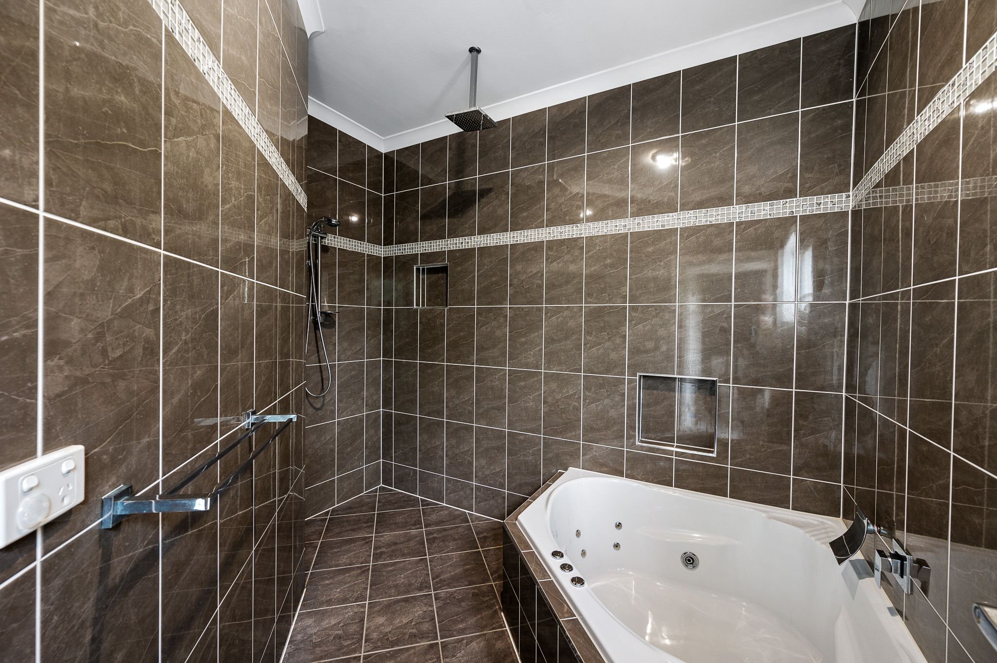 41 Higgins Street — photo 11 of 18